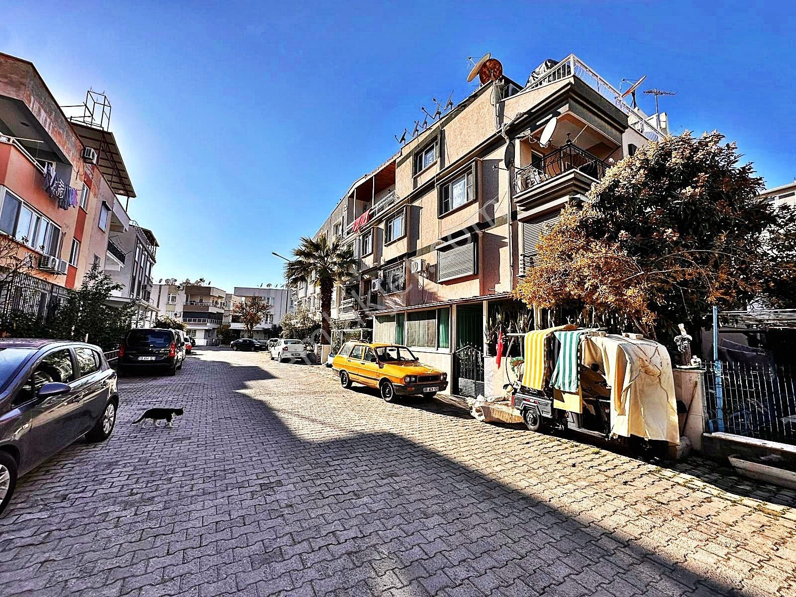 Altınkum Plajına Yürüme Mesafesinde 3+1 Ara Kat Daire - Görsel 2