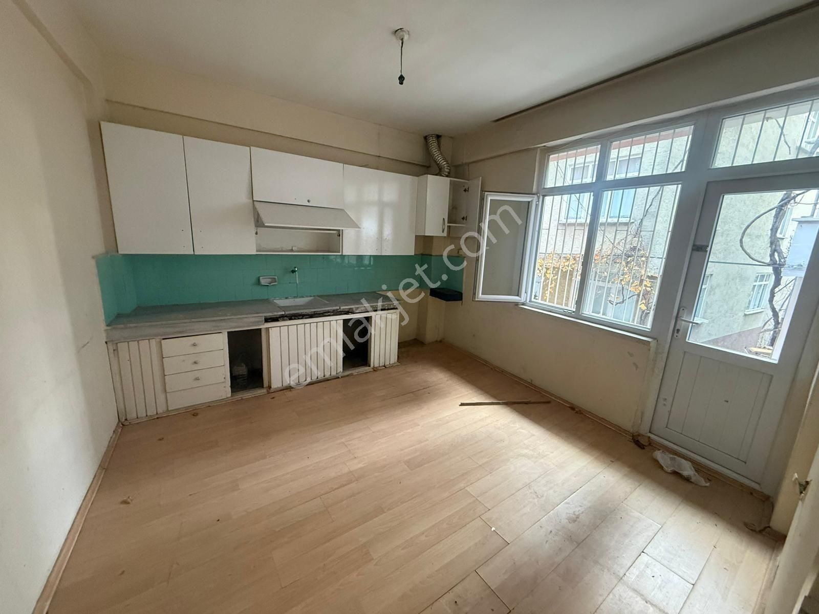 Evim-nur'dan Fevzi Çakmak Mh. 2+1 90m2 1.kat Balkonlu Fırsat Daire