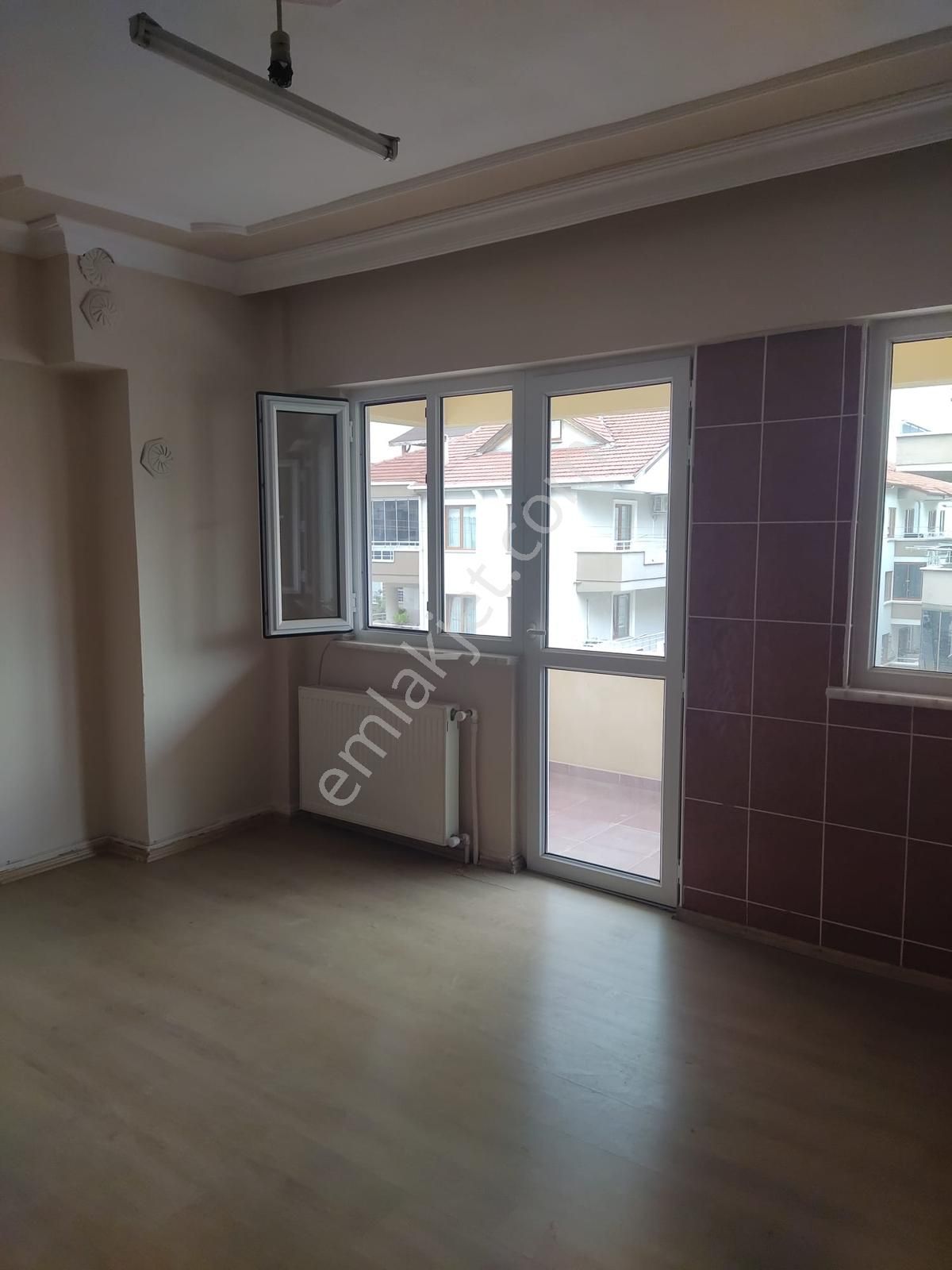 Yalova Çiftlik Köy Merkezinde Satılık Daire - Görsel 2