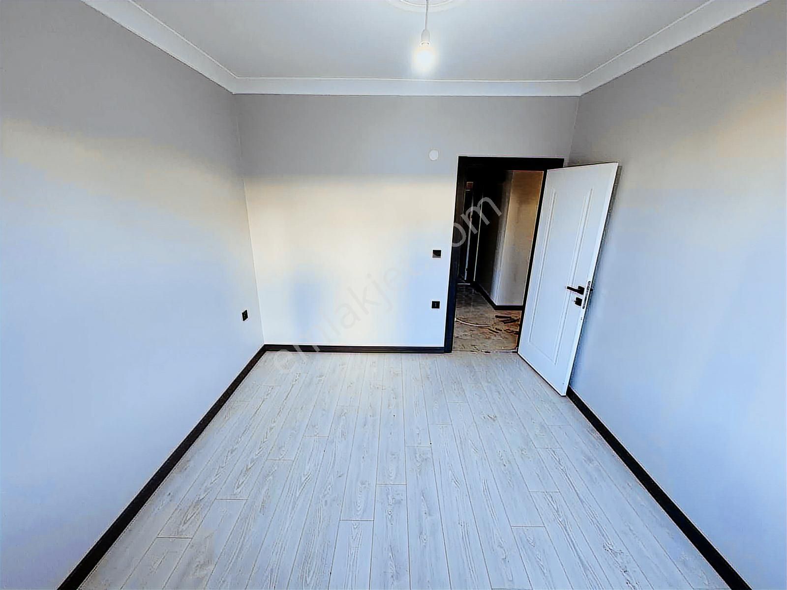 Gümüş Grouptan Y. Beyazıtta 2+1 Lüks Daire Otoparklı - Görsel 5