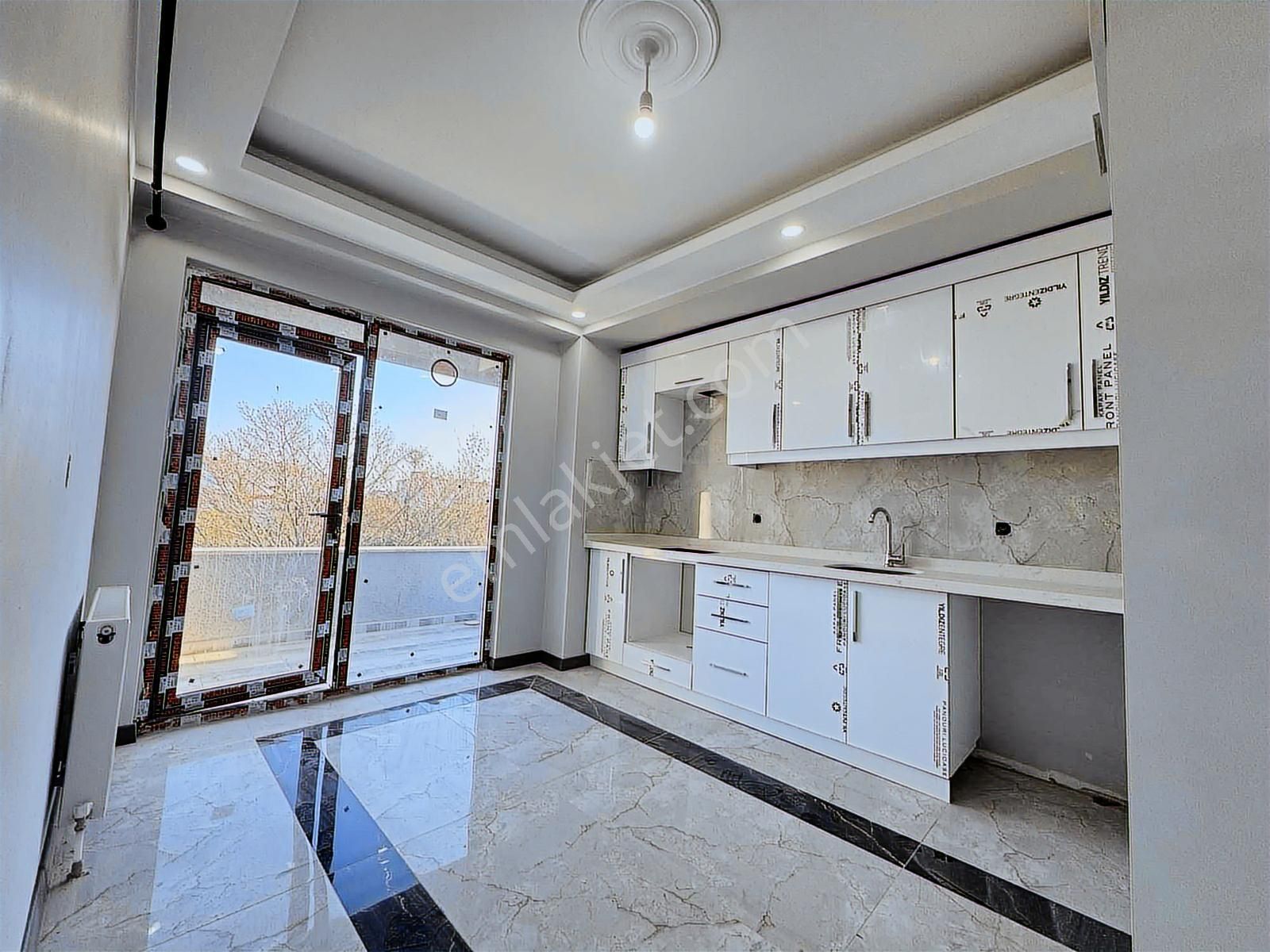 Gümüş Grouptan Y. Beyazıtta 2+1 Lüks Daire Otoparklı - Görsel 7