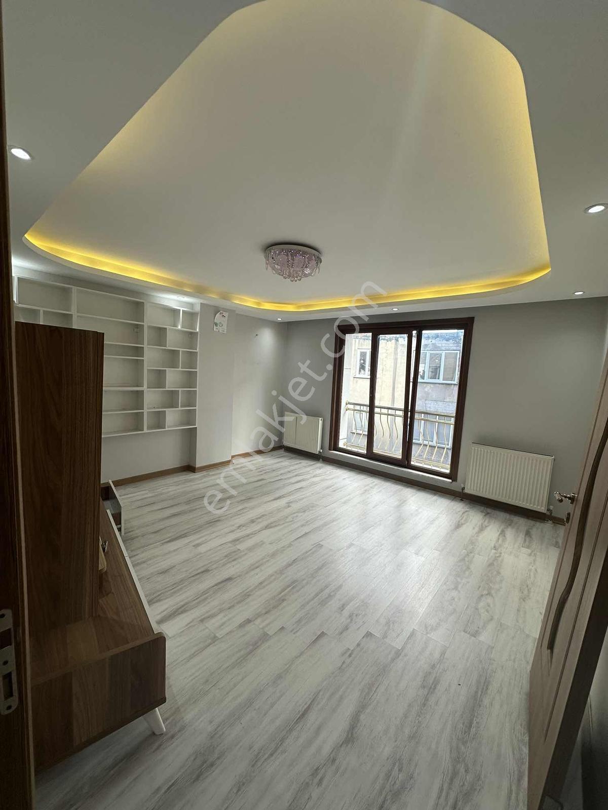 A.köy Merkez 6 Yıllık 5+2 Lüks Üst Dubleks 170 M2