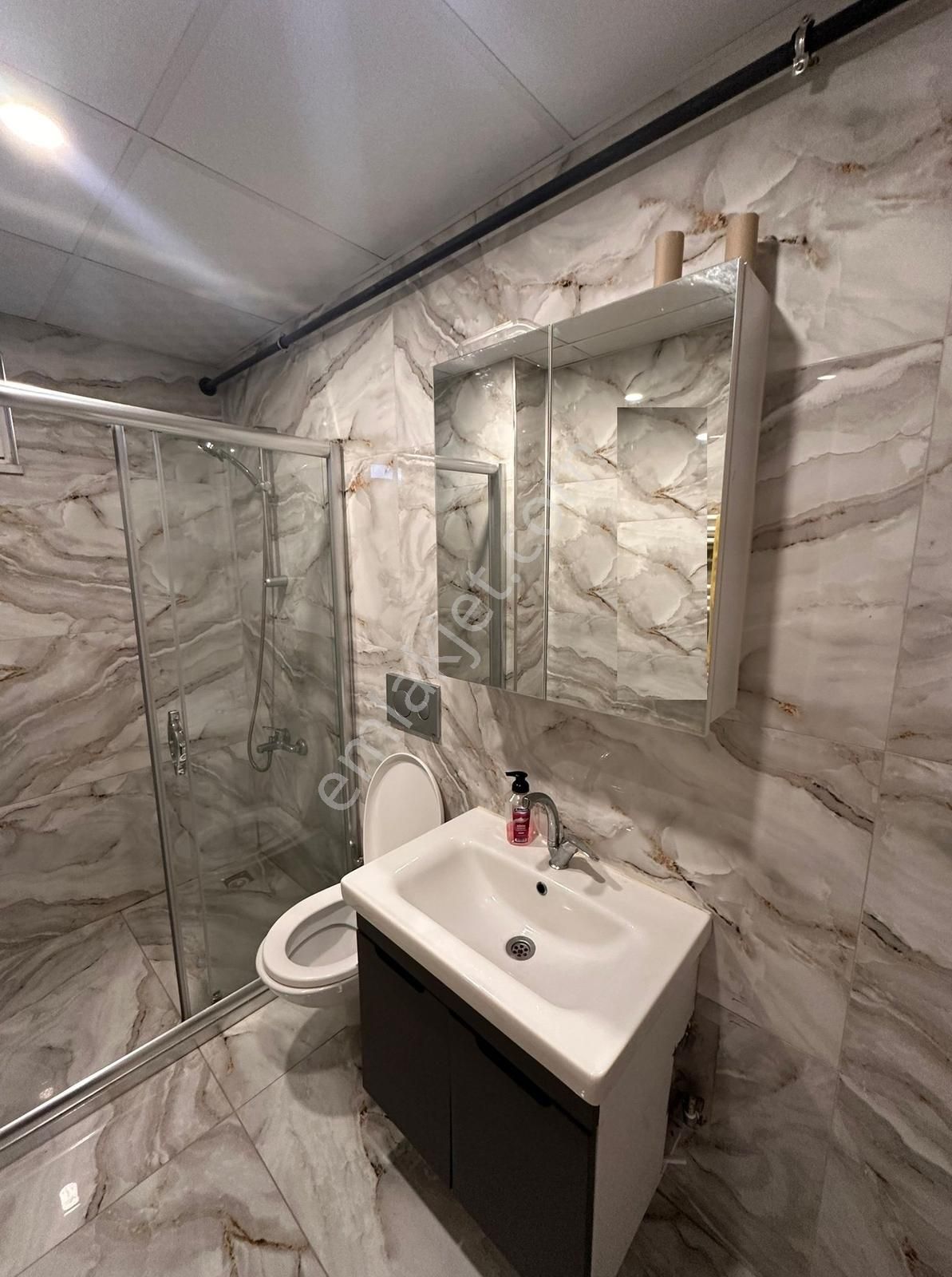 İstiklal Mah. Satılık 2+1 Bahçe Katı Balkonlu Salon Mutfak Ayrı - Görsel 10