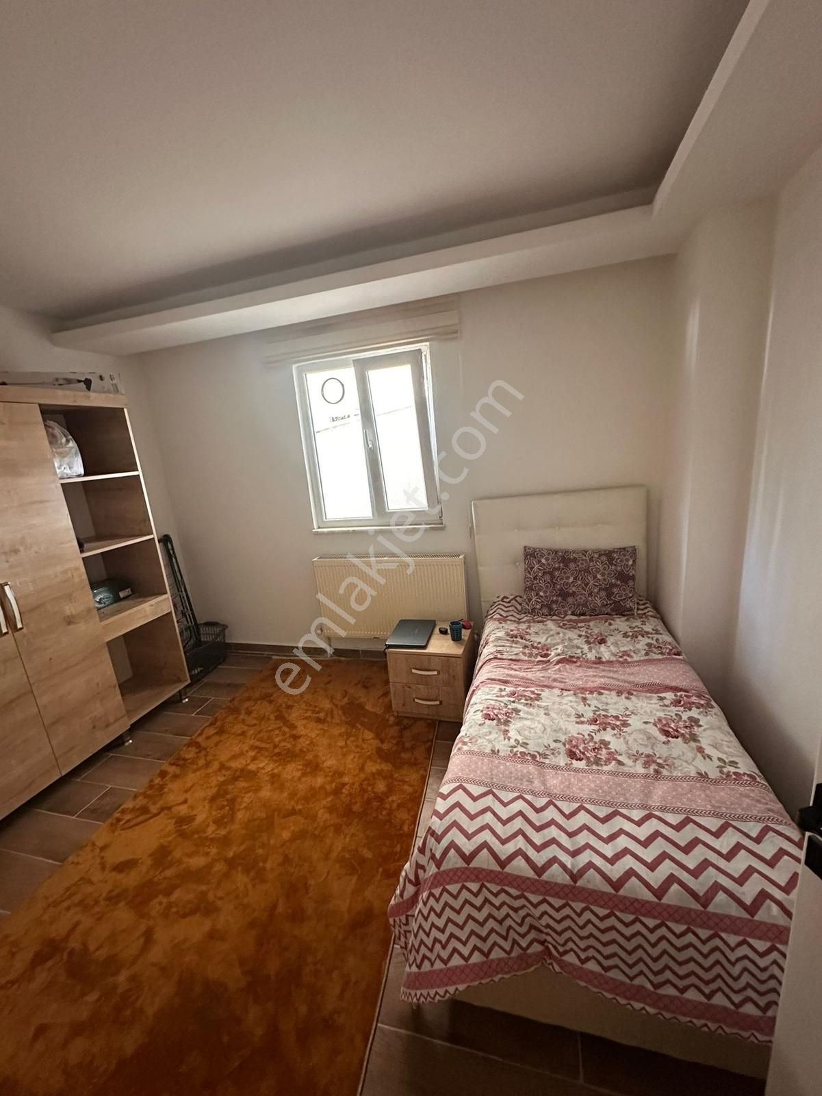 İstiklal Mah. Satılık 2+1 Bahçe Katı Balkonlu Salon Mutfak Ayrı - Görsel 9