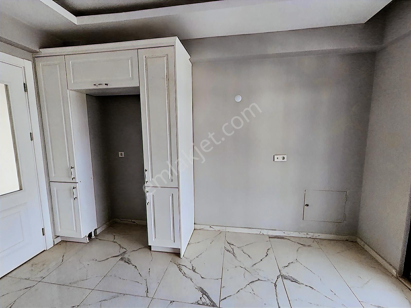 Kariyer Gayrimenkul'den Satılık 3+1 120 M2lüks Daireler - Görsel 4