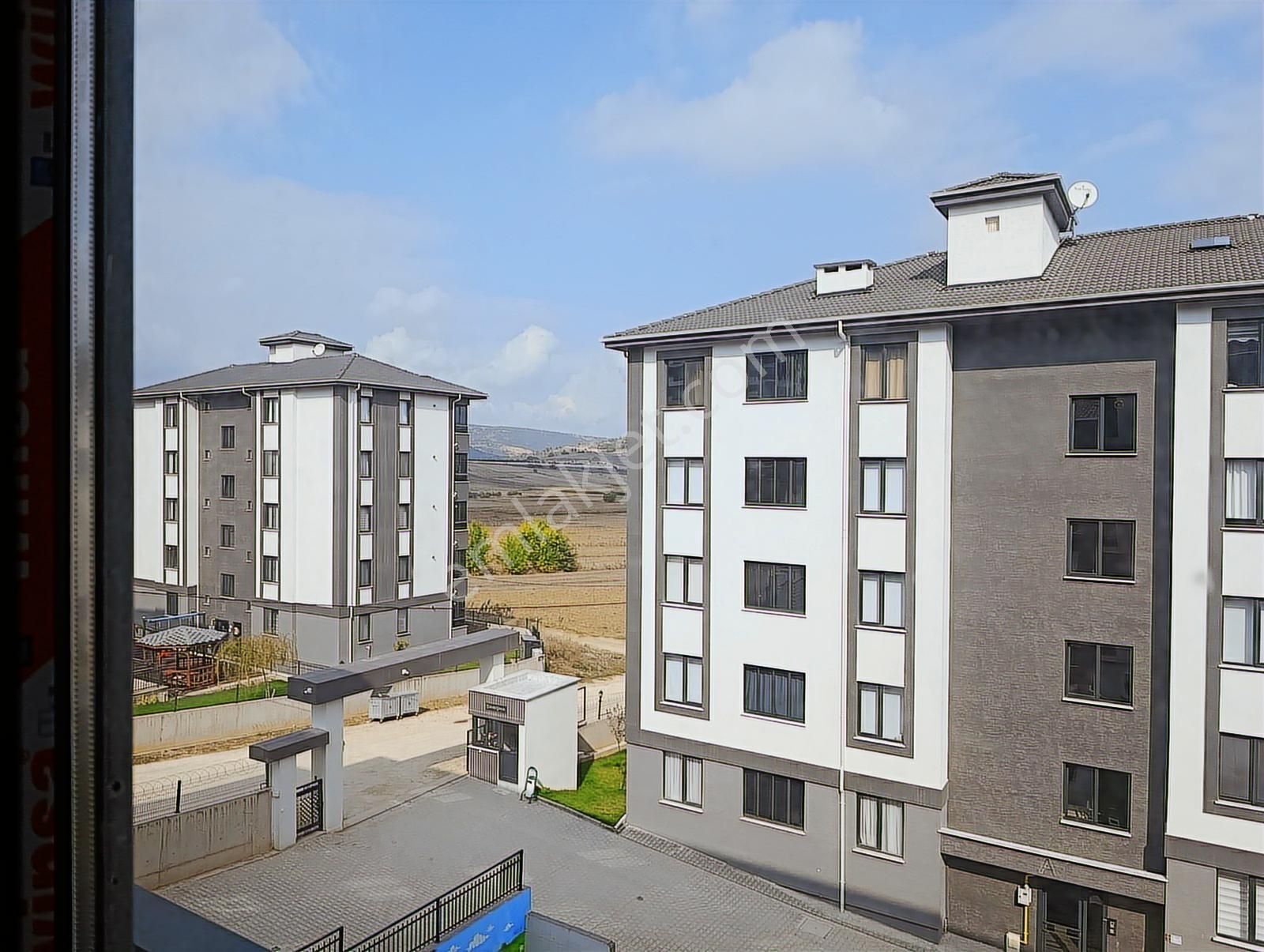 Kariyer Gayrimenkul'den Satılık 3+1 120 M2lüks Daireler - Görsel 15