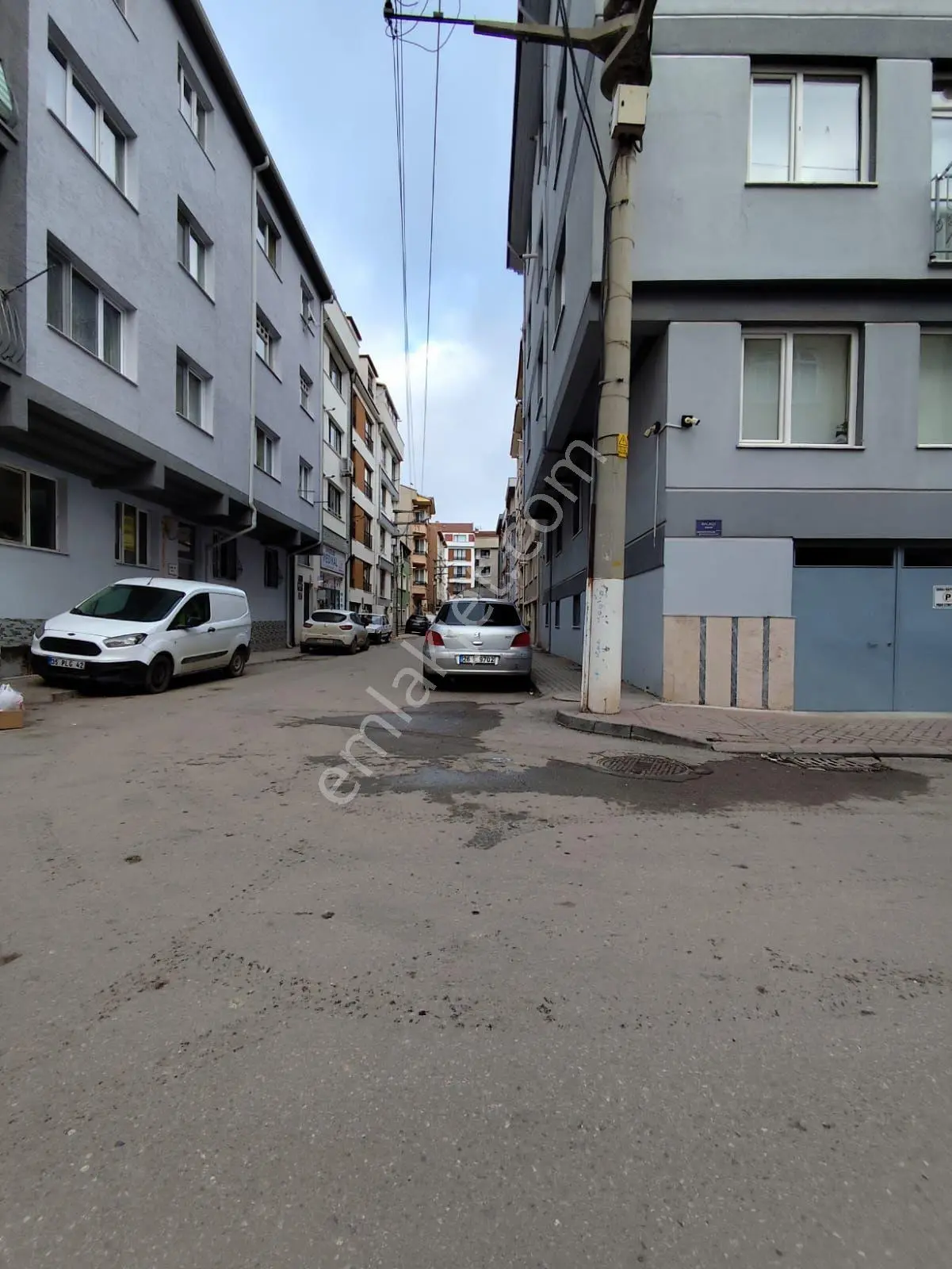 Kırmızı Toprak Mahallesi Satılık 2+1 Daire