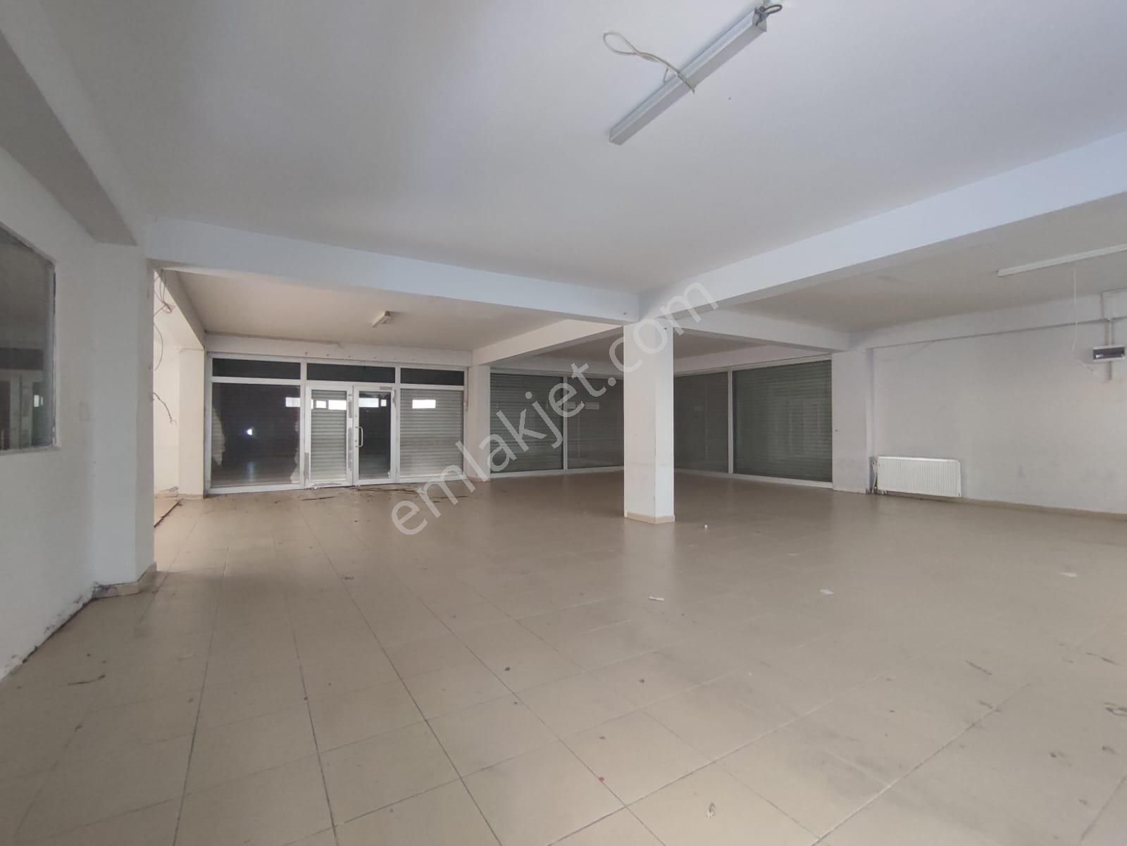 Yıldırım Millet Mahallesi Cadde Üzeri Kiralık Dükkan Mağaza