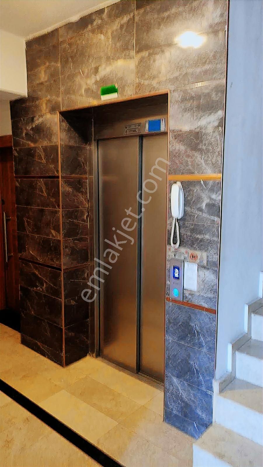 Fabrikalar Mahellesinde Satılık 1+1 Arakat Geniş Yeni Daire - Görsel 6