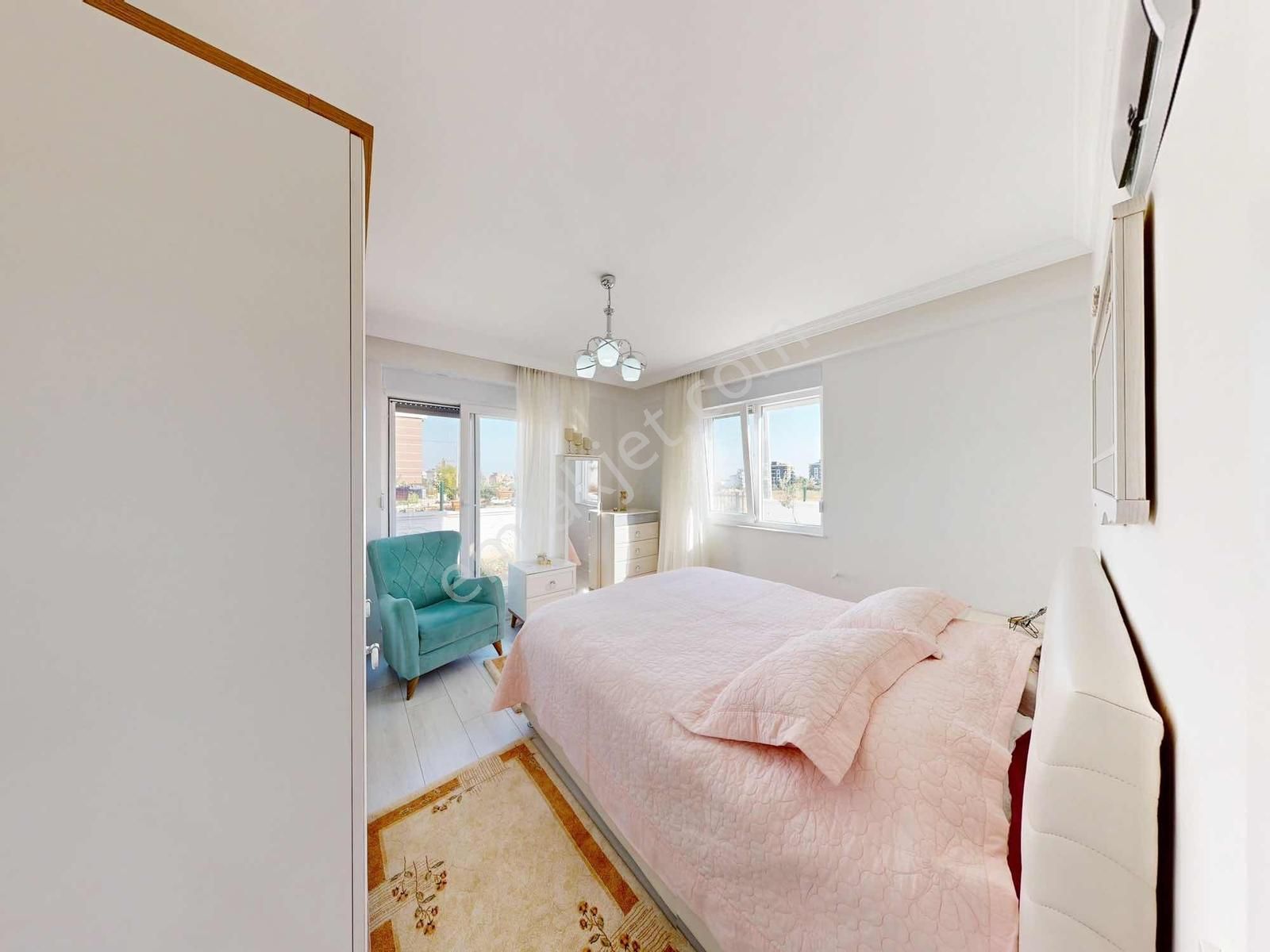 Bahçe Ve Otoparkı Kendine Ait 4+1 Özel Yapım Bahçe Dubleks - Görsel 26