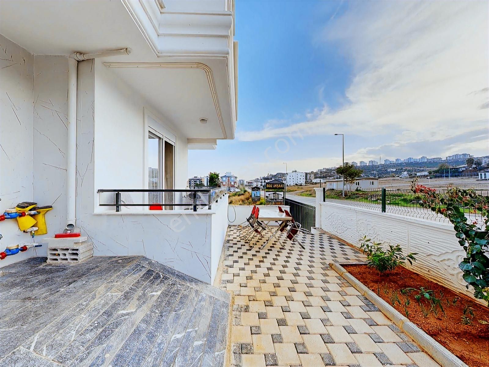 Bahçe Ve Otoparkı Kendine Ait 4+1 Özel Yapım Bahçe Dubleks - Görsel 5