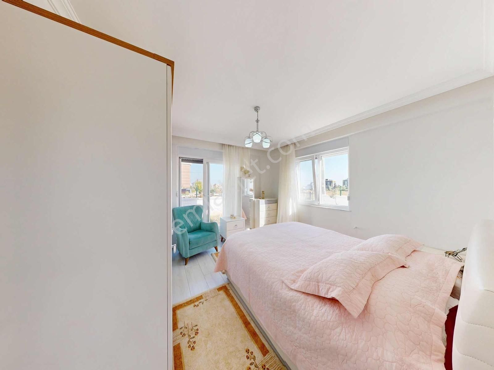 Bahçe Ve Otoparkı Kendine Ait 4+1 Özel Yapım Bahçe Dubleks - Görsel 25