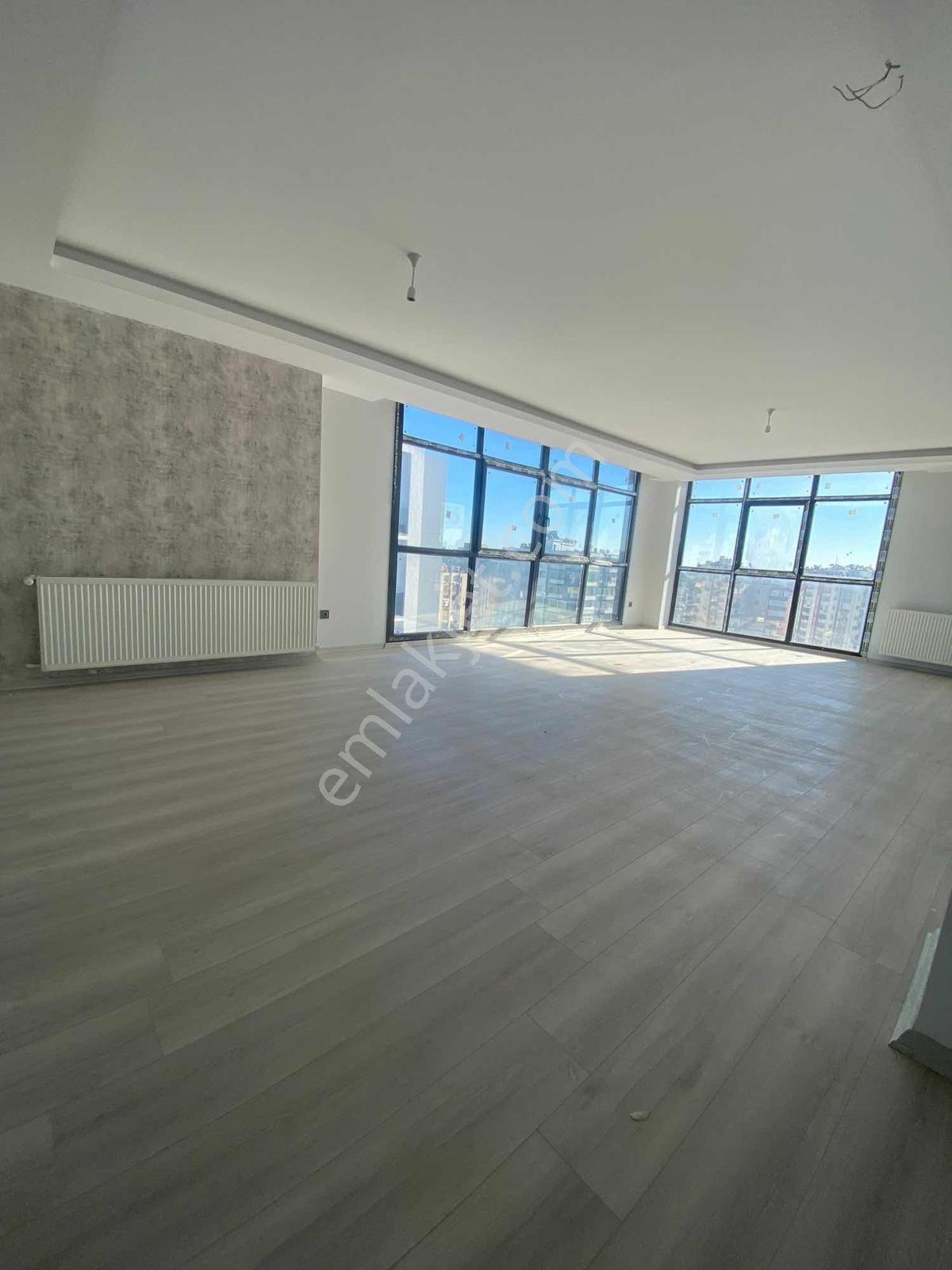 Turgut Özal Bulvarında Cadde Üzeri Ultra Lüx Satılık Rezidans