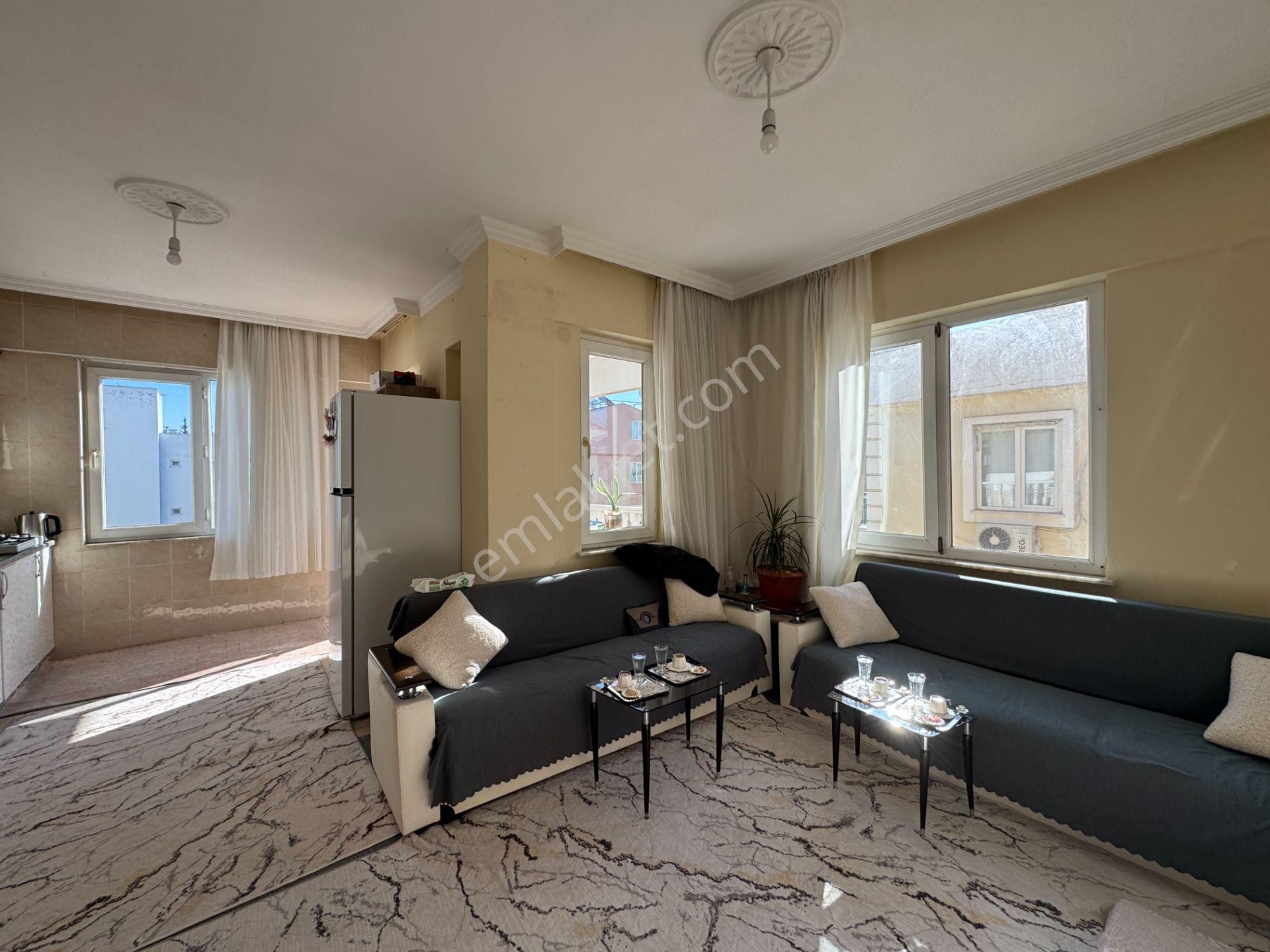 Kızılırmak Caddesine Çok Yakın Geniş Masrafsız 3+1 Dubleks - Görsel 2