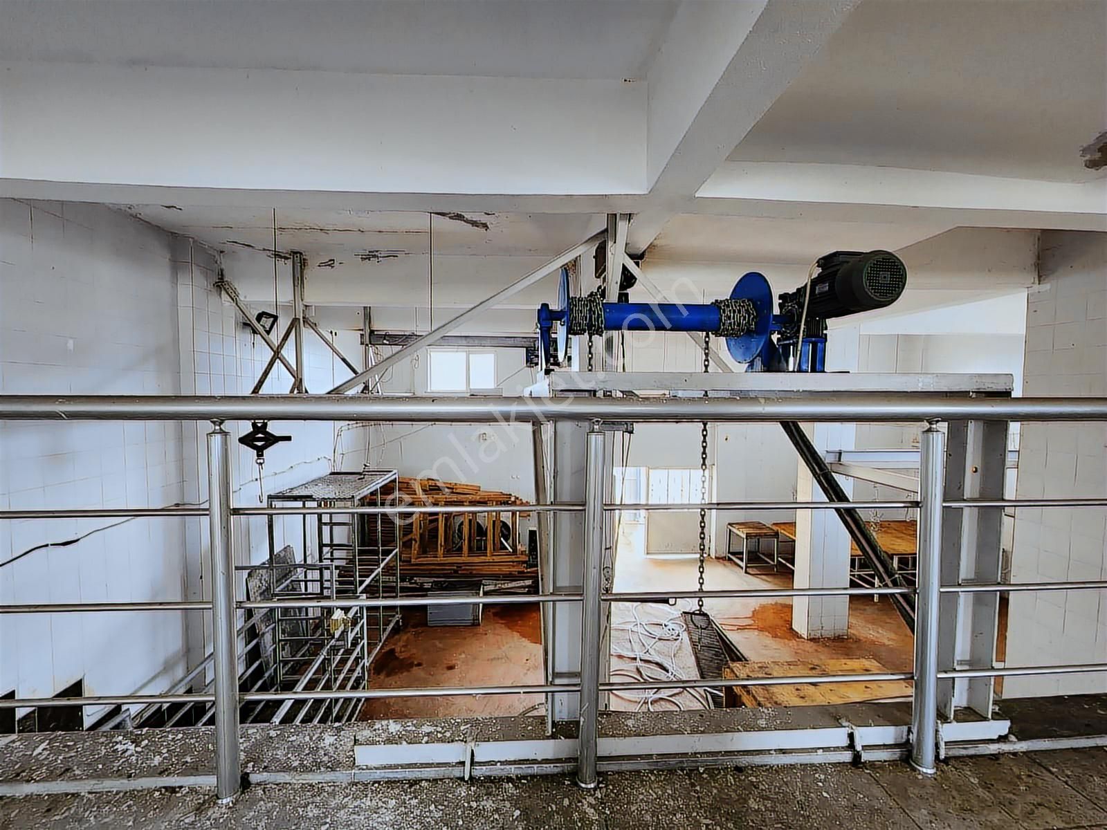 Yukarıkirazca'da Geniş Ve Çok Amaçlı Kiralık İş Yeri - Görsel 33