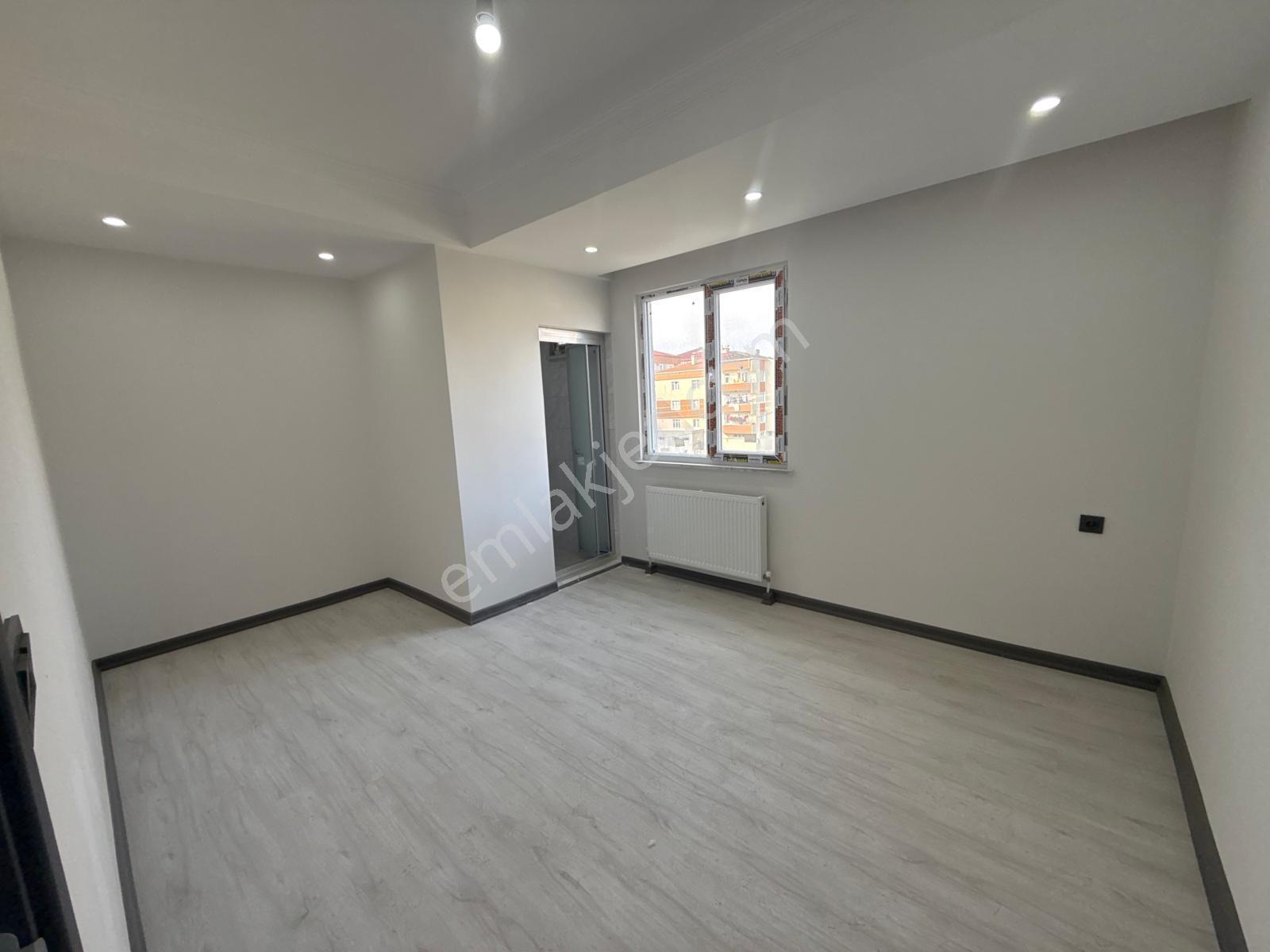 Gümüş Grouptan Devlet Hastanesinin Karşısında Satılık 3+1 Daire - Görsel 18
