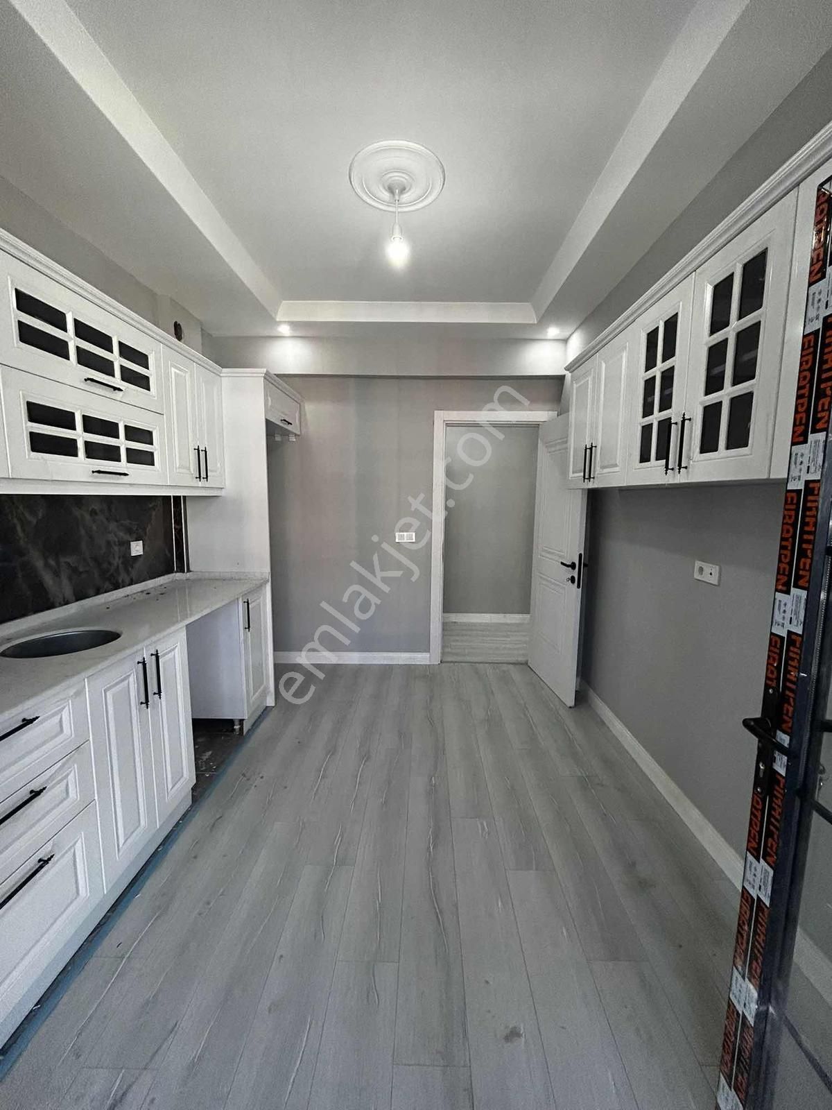Mehmetoğlu Gayrimenkul Den Rumeli Mah. Site İçi 2+1 Sıfır Daire
