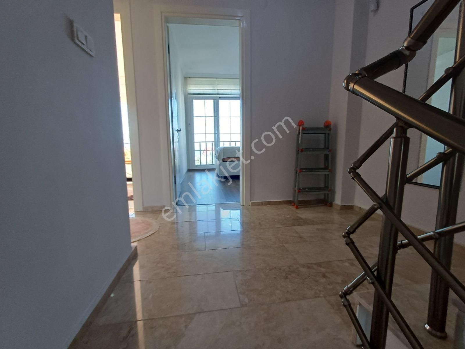 Didim Akbükte Tam Müstakil Havuzlu 4+1 Deniz Manzaralı Villa - Görsel 11