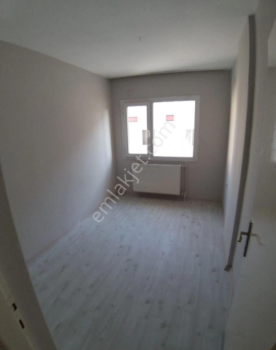 Buca Barış Mah./kızkulesi Yakını//130m2 3+1//arakat/aileye Daire - Görsel 9