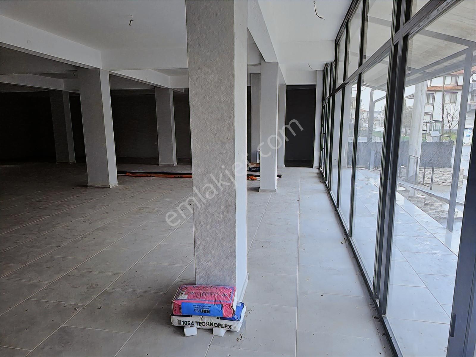Rüstemler'de 300m² Kiralık Depo & Dükkan - Hazır Alan - Görsel 7
