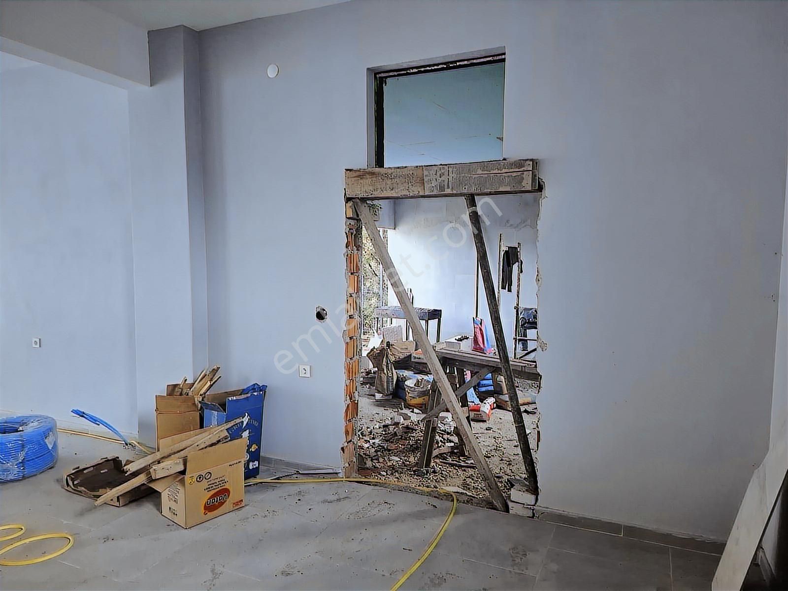 Rüstemler'de 300m² Kiralık Depo & Dükkan - Hazır Alan - Görsel 12