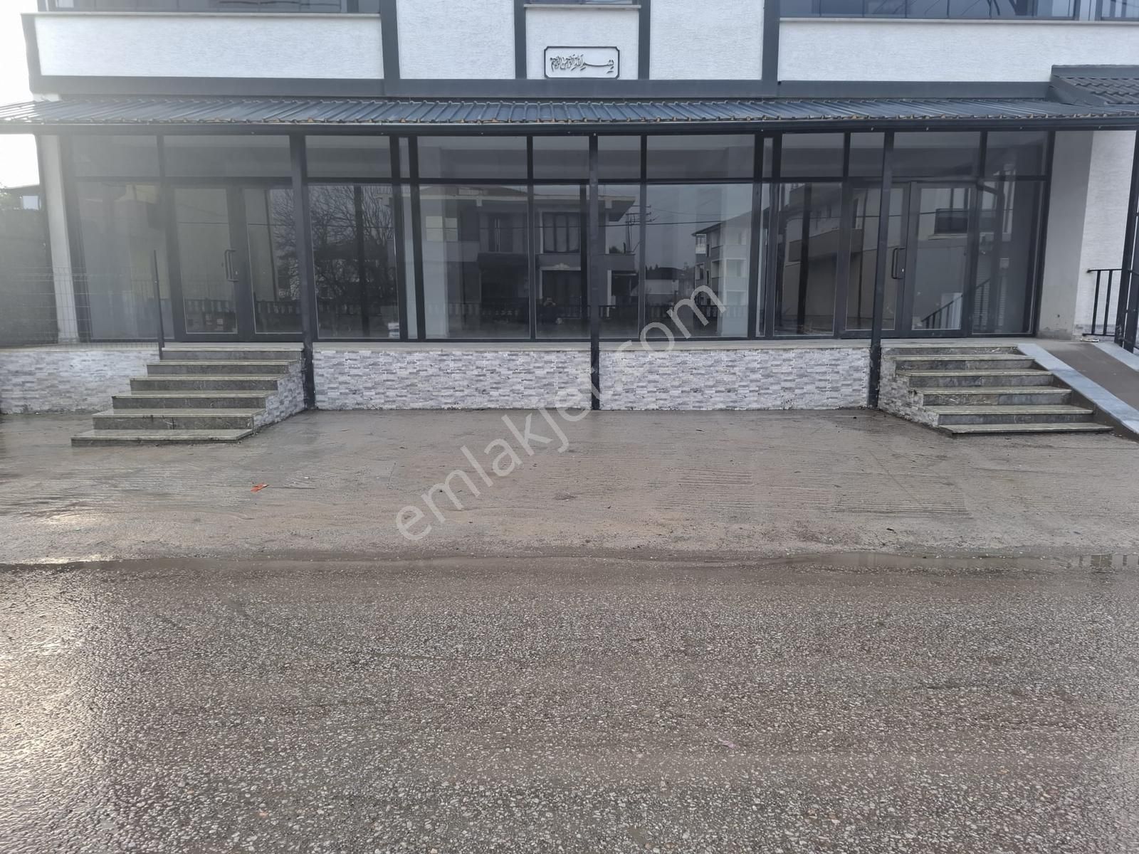 Rüstemler'de 300m² Kiralık Depo & Dükkan - Hazır Alan - Görsel 4