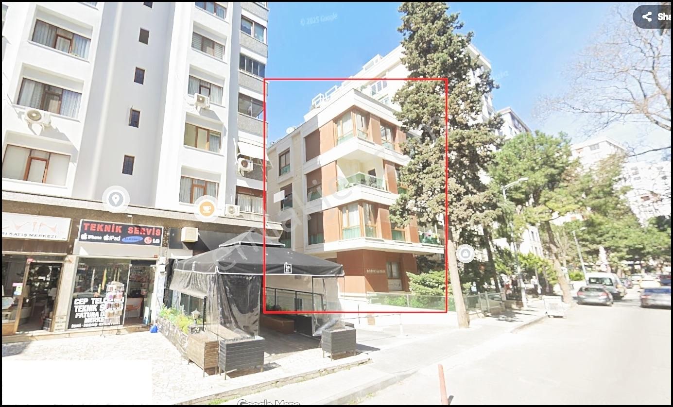 Utkudan Suadiyede Bağdata Yakın Butik Binada Satılık 2+1 Daire