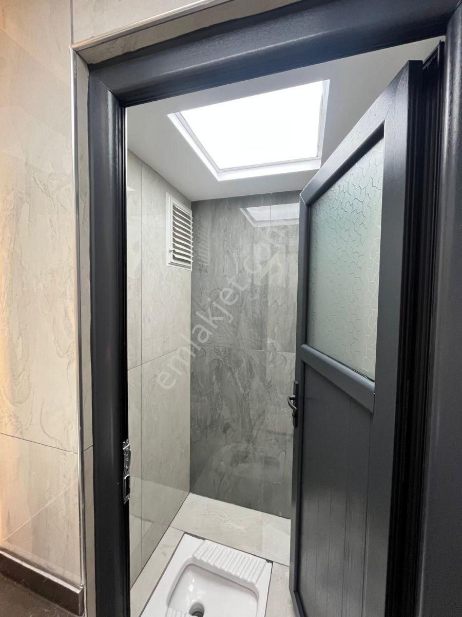 Akkent'de Kat Bahçeli Satılık 2.5+1 Full Yapili Lüks Daire - Görsel 11