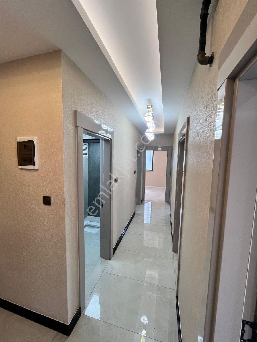 Akkent'de Kat Bahçeli Satılık 2.5+1 Full Yapili Lüks Daire - Görsel 10