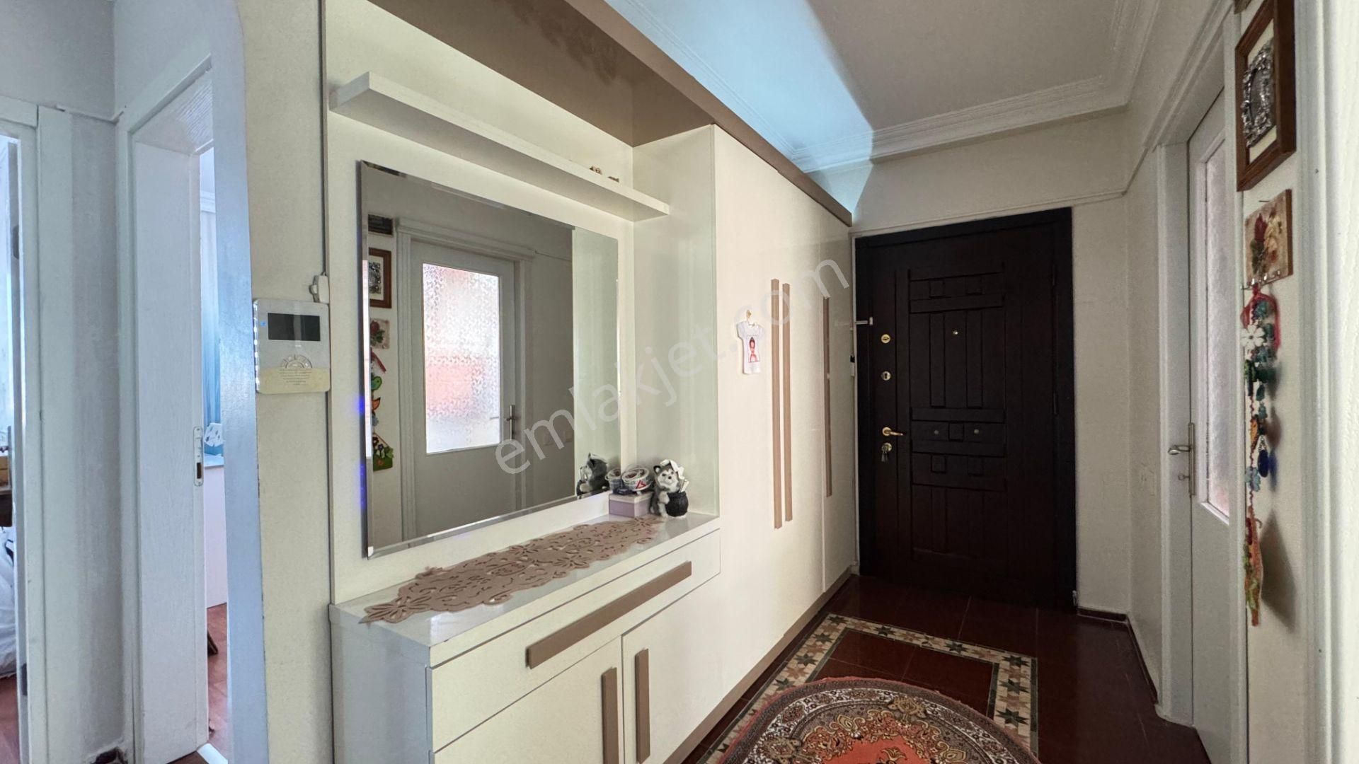 Gaziemir Emlakbank Konutları 2.etapta Eşyalı 3+1 Kiralık Daire - Görsel 32