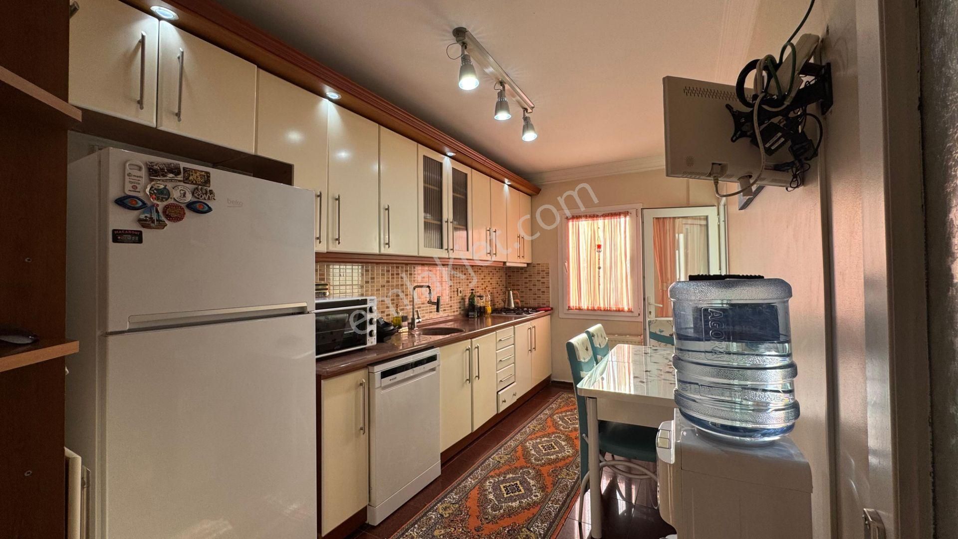 Gaziemir Emlakbank Konutları 2.etapta Eşyalı 3+1 Kiralık Daire - Görsel 9