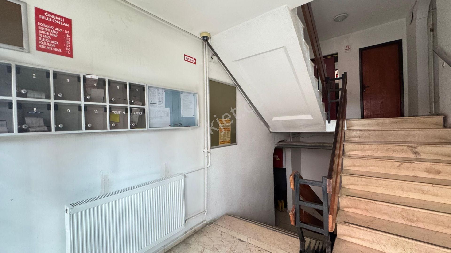 Gaziemir Emlakbank Konutları 2.etapta Eşyalı 3+1 Kiralık Daire - Görsel 21