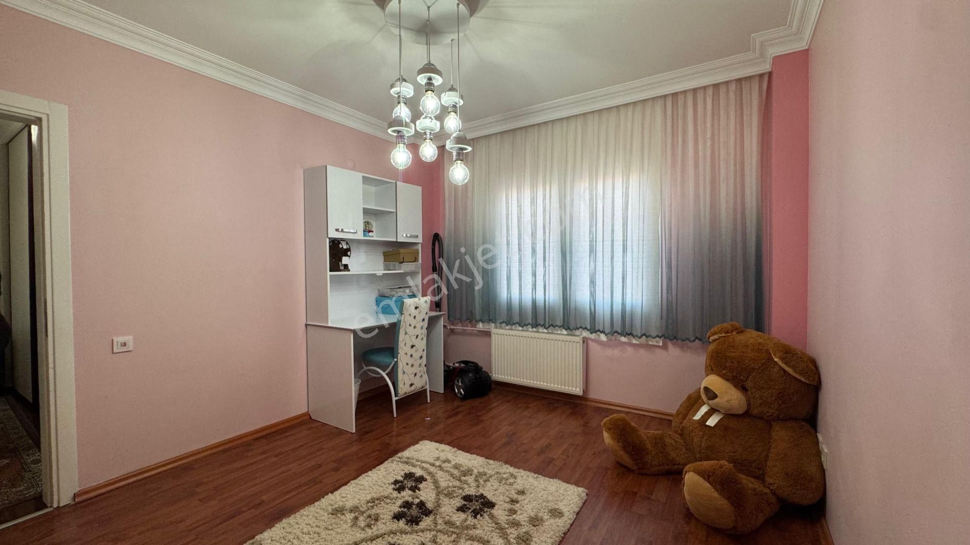 Gaziemir Emlakbank Konutları 2.etapta Eşyalı 3+1 Kiralık Daire - Görsel 22