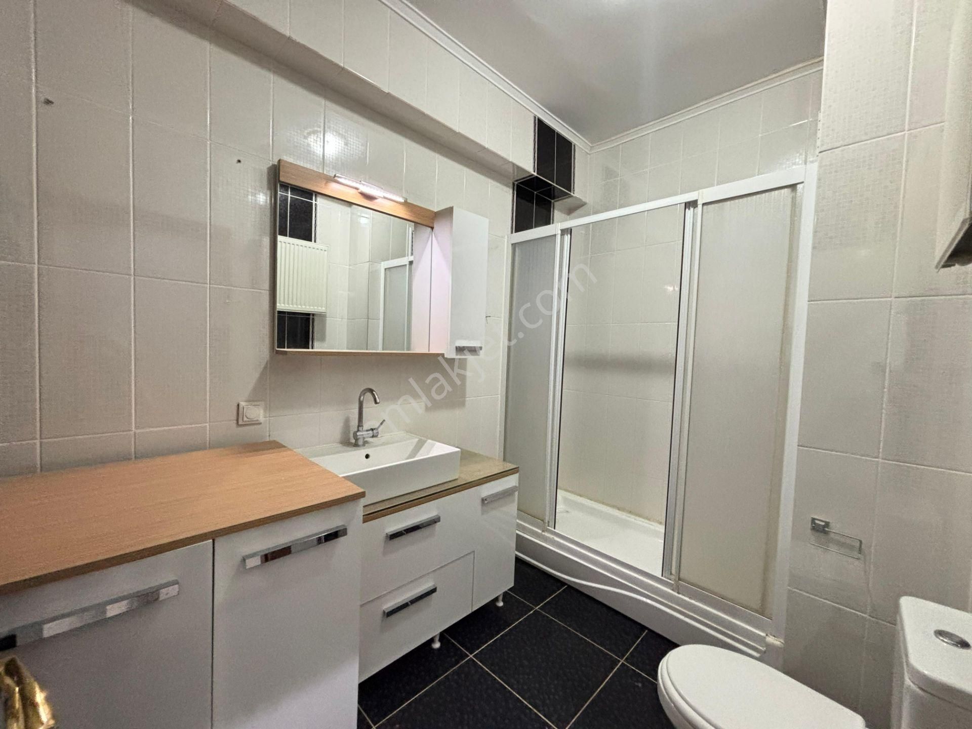 Güven'den Tepe Yolunda Butik Sitede Cadde Cephe 3+1daire - Görsel 15