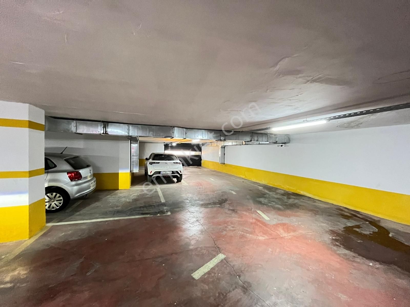 Utkudan Kozyatağında Cadde Üzerinde Kombili Satılık 2+1 Daire - Görsel 25