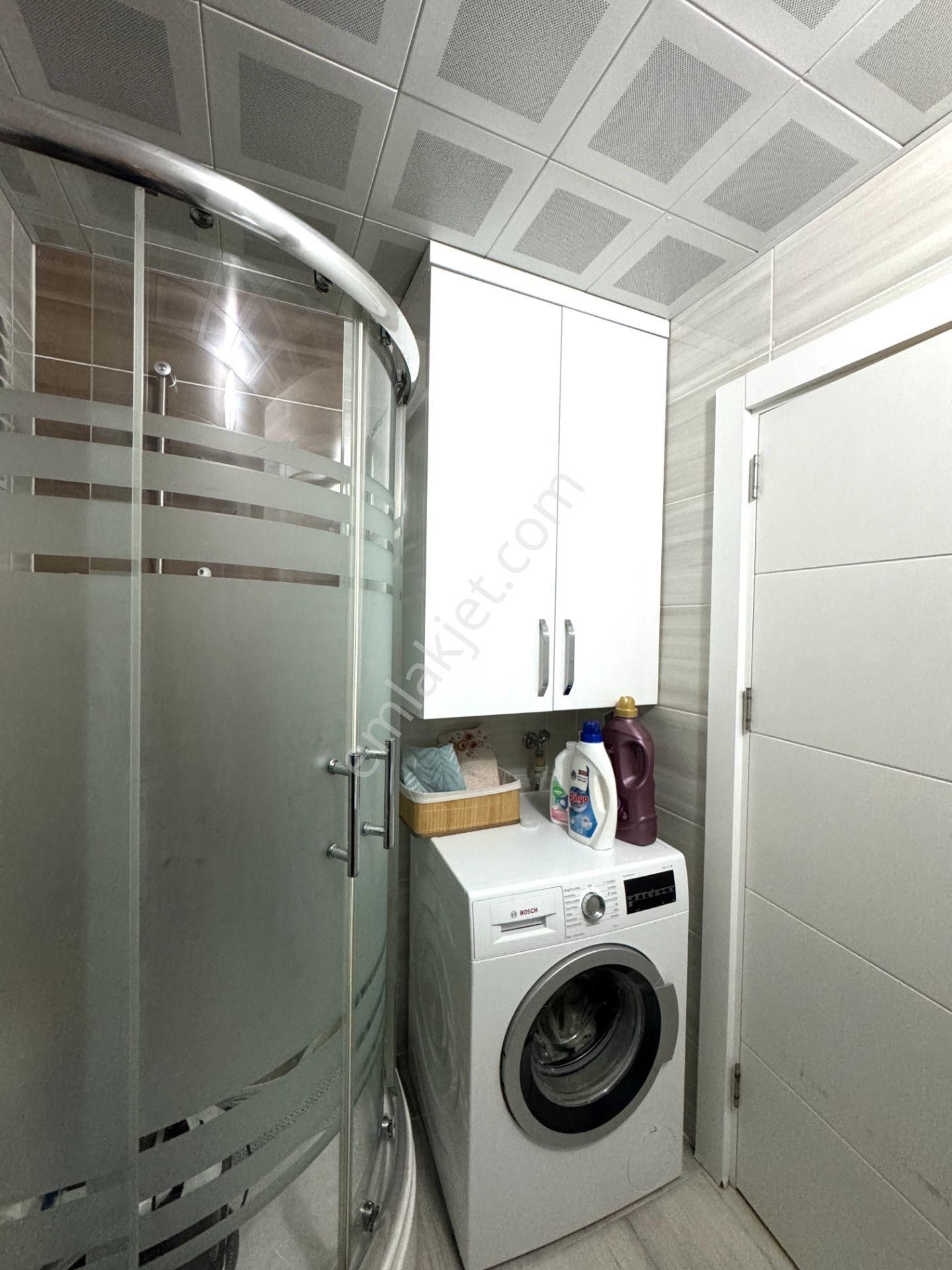 Kızıltoprak Mrk. Konumda Çift Banyolu Kombili Geniş 3+1 - Görsel 14