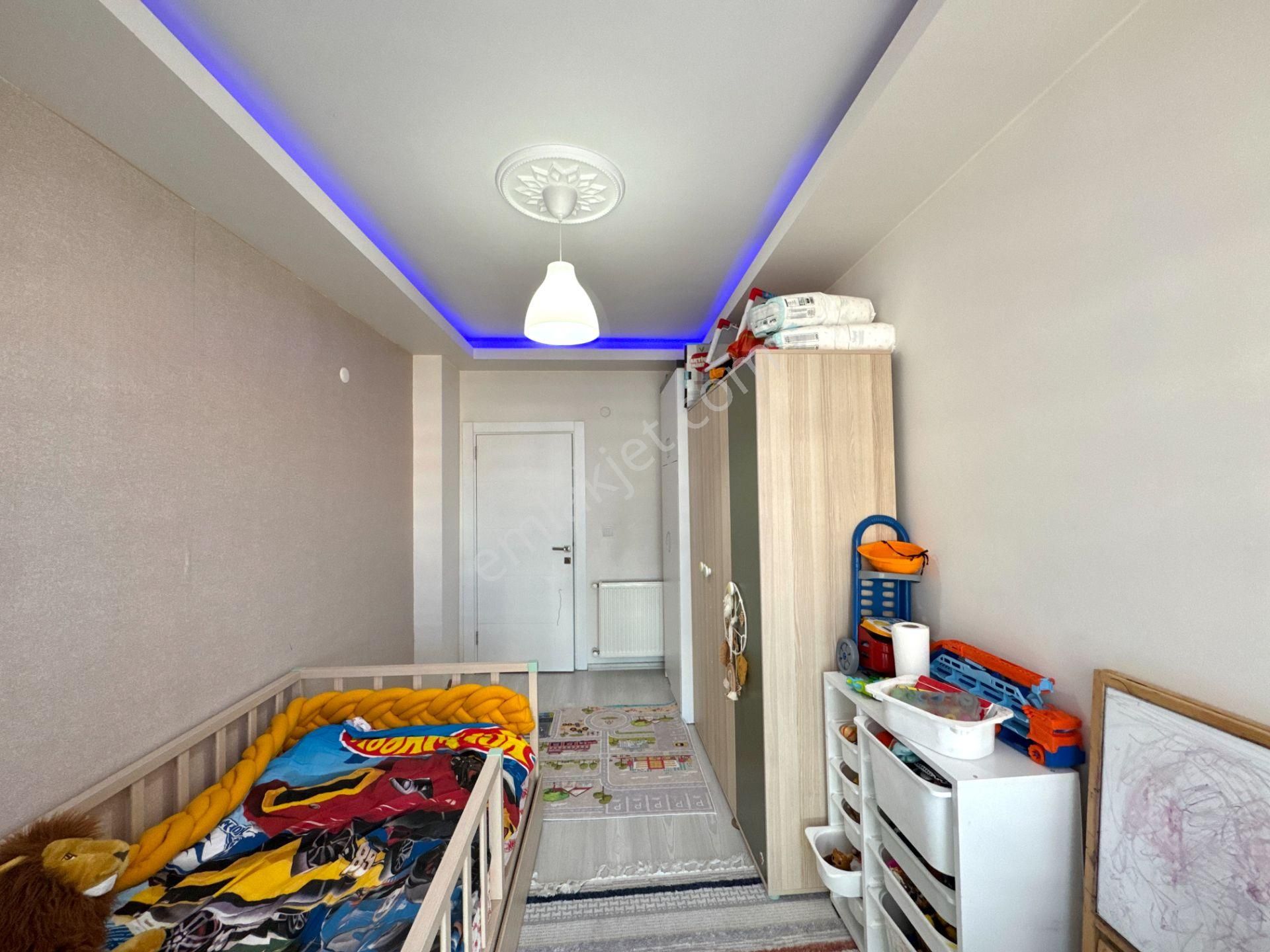 Kızıltoprak Mrk. Konumda Çift Banyolu Kombili Geniş 3+1 - Görsel 17