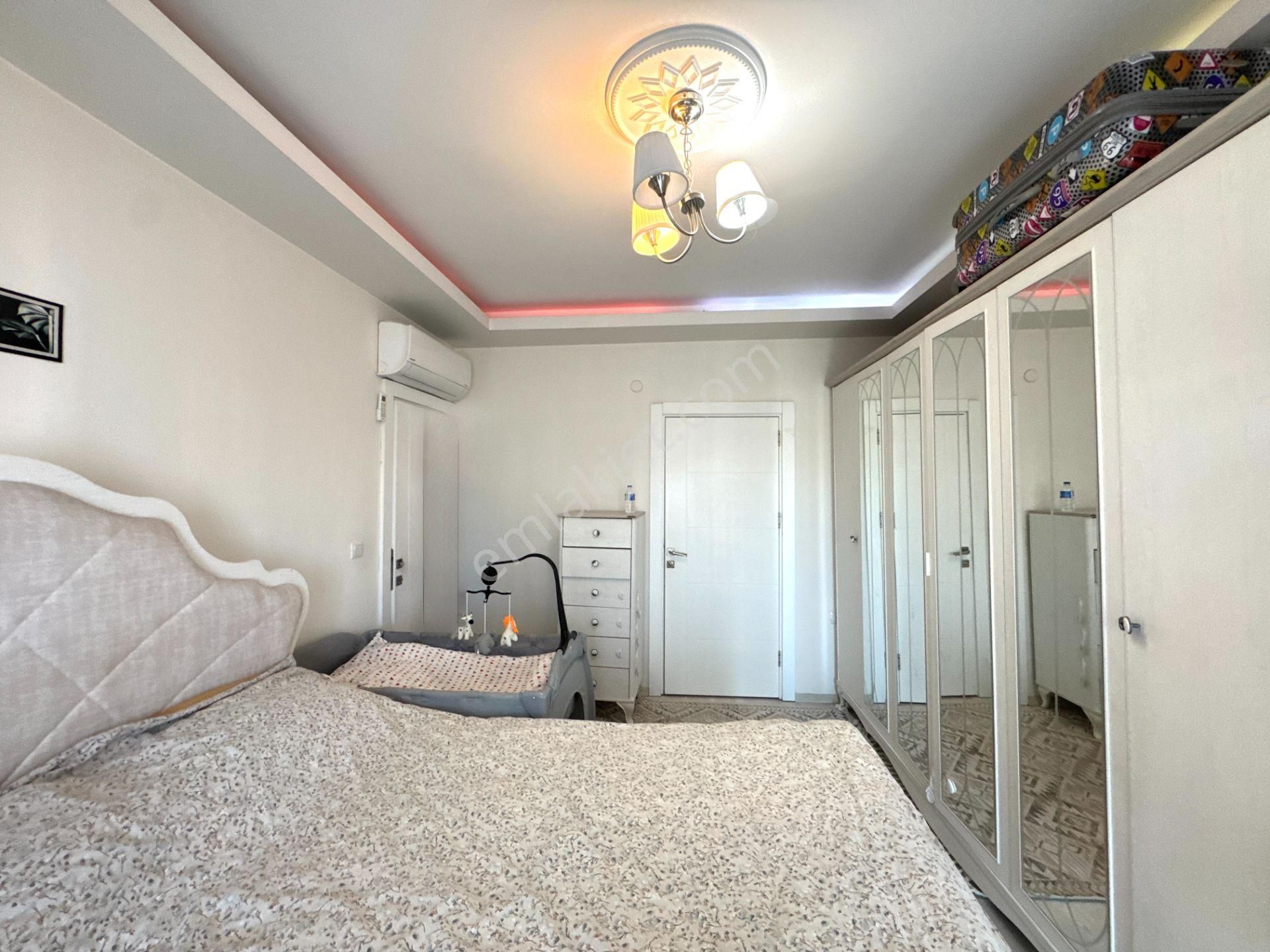 Kızıltoprak Mrk. Konumda Çift Banyolu Kombili Geniş 3+1 - Görsel 24