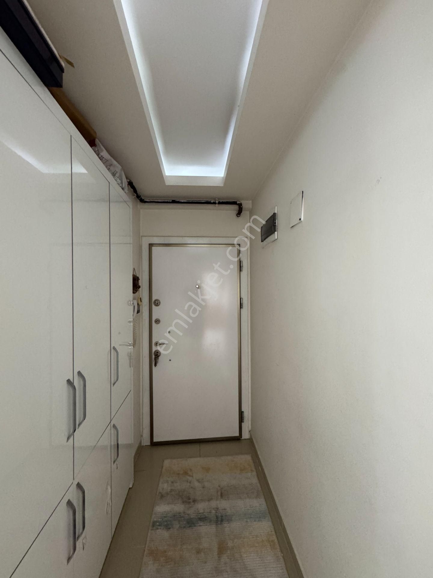 Kızıltoprak Mrk. Konumda Çift Banyolu Kombili Geniş 3+1 - Görsel 12