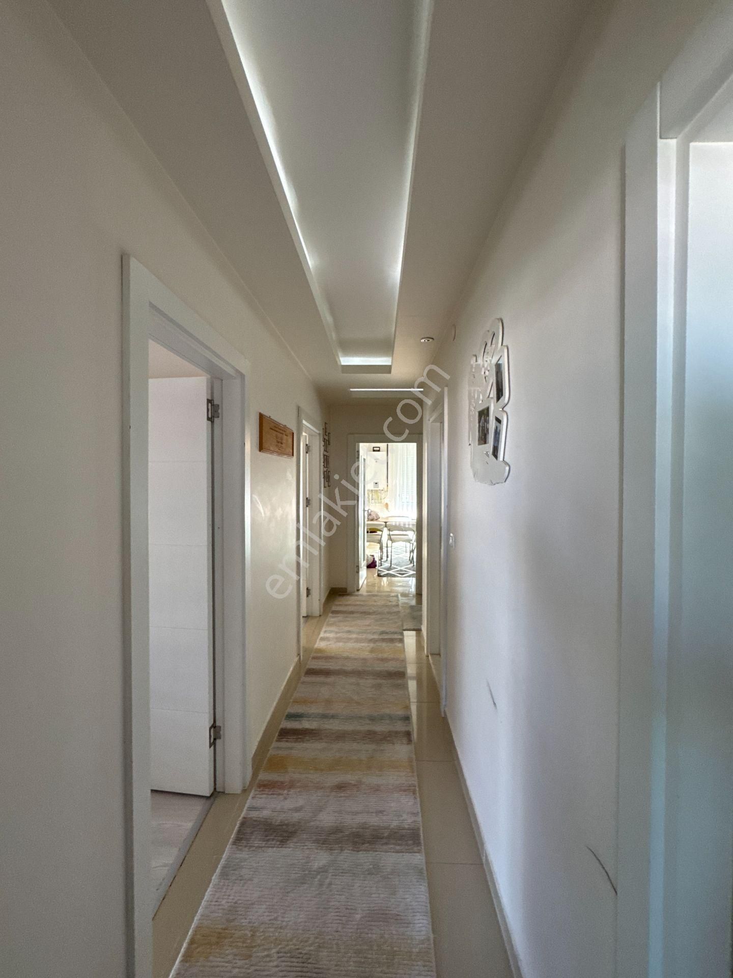 Kızıltoprak Mrk. Konumda Çift Banyolu Kombili Geniş 3+1 - Görsel 26