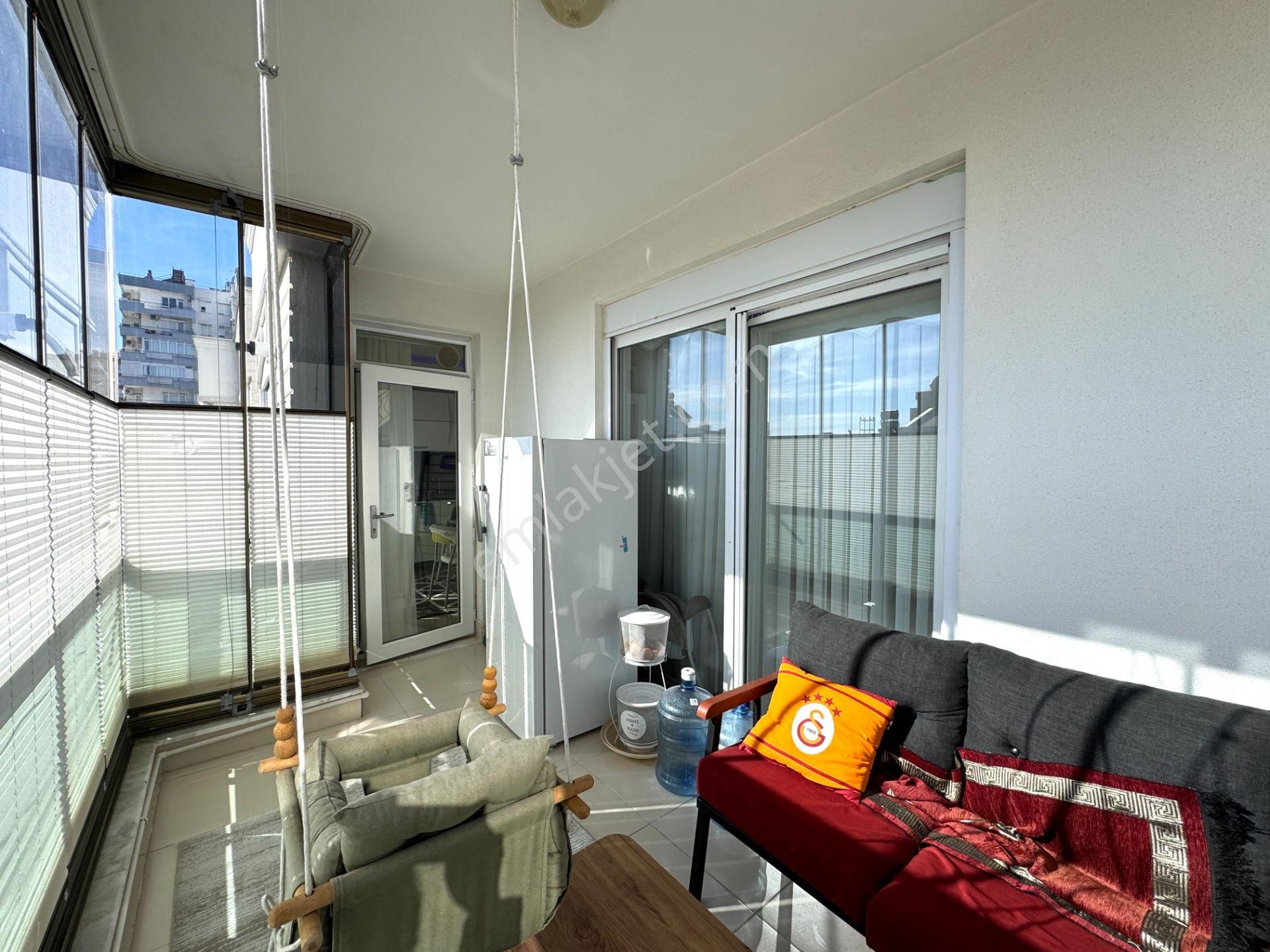 Kızıltoprak Mrk. Konumda Çift Banyolu Kombili Geniş 3+1 - Görsel 10