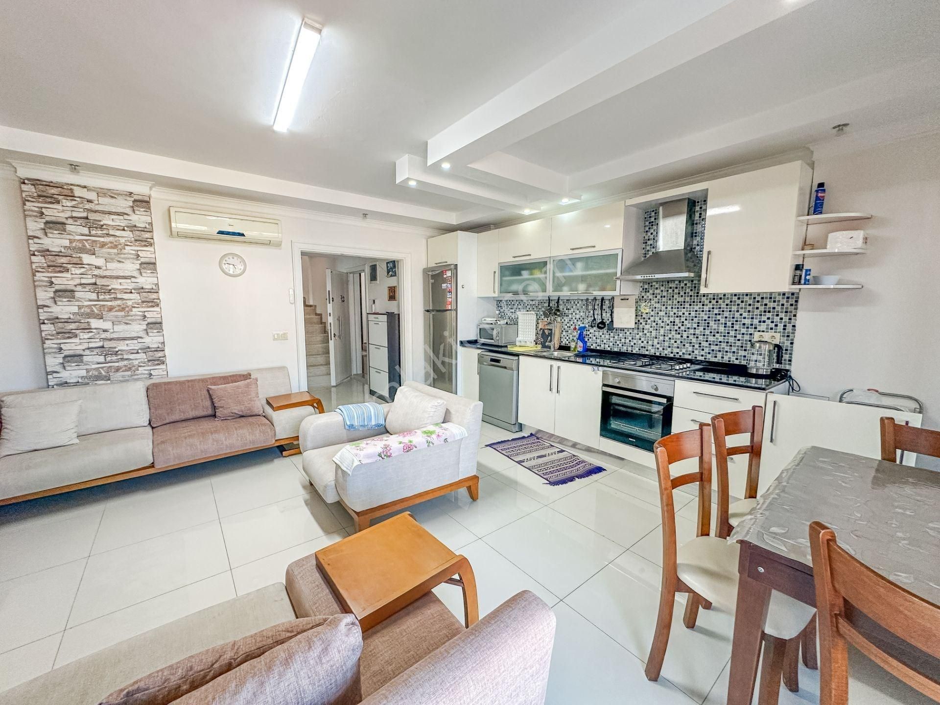 Alanya Kestel’de Denize Sıfır | Eşyalı 3+1 Dubleks Satılık Daire - Görsel 4