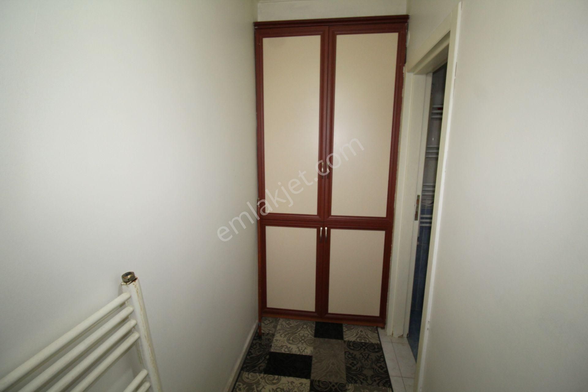 Krc'den Tıp Fakültesi Caddesi Yanı Eşyalı 2+1 Kiralık Daire - Görsel 11