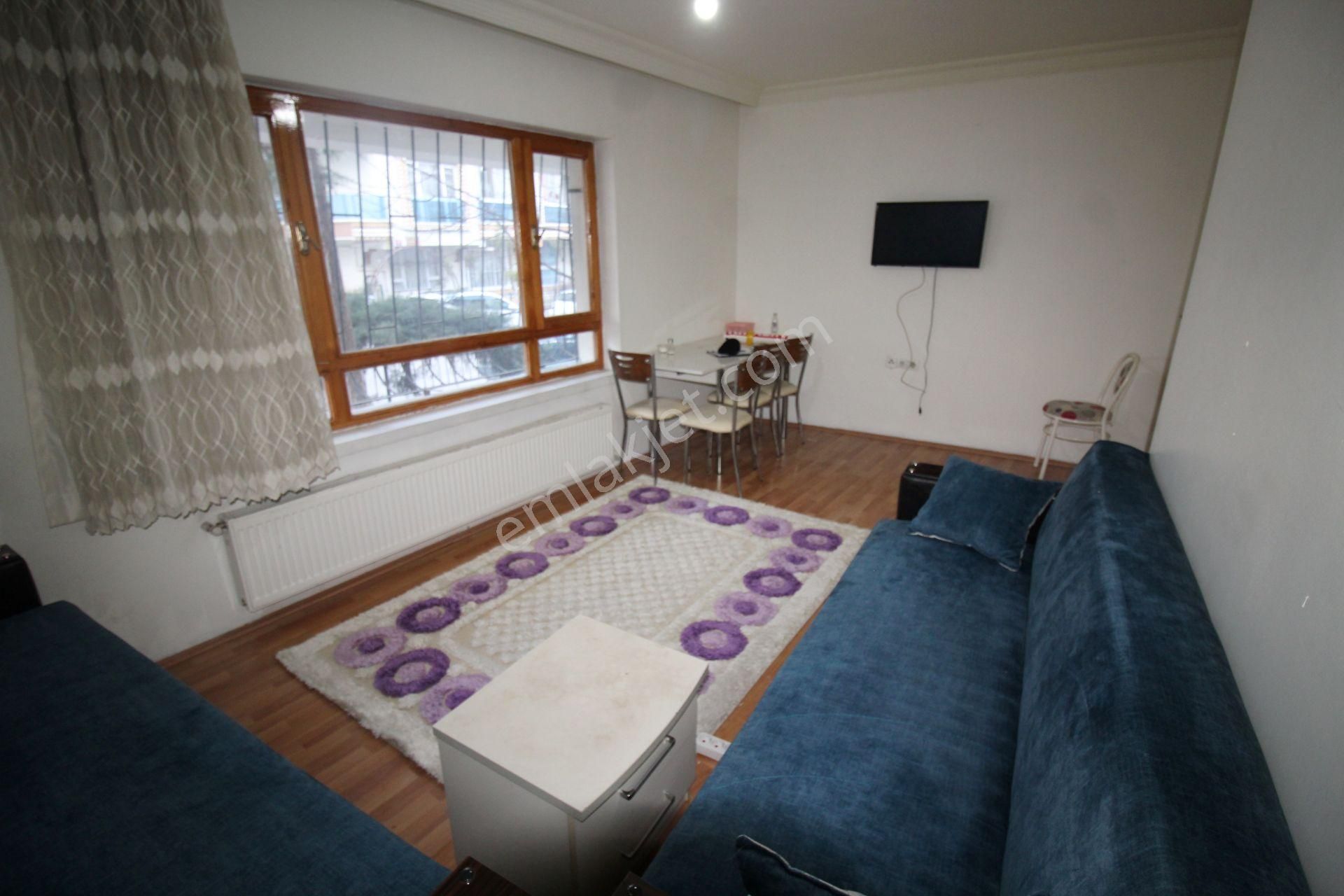 Krc'den Tıp Fakültesi Caddesi Yanı Eşyalı 2+1 Kiralık Daire - Görsel 2