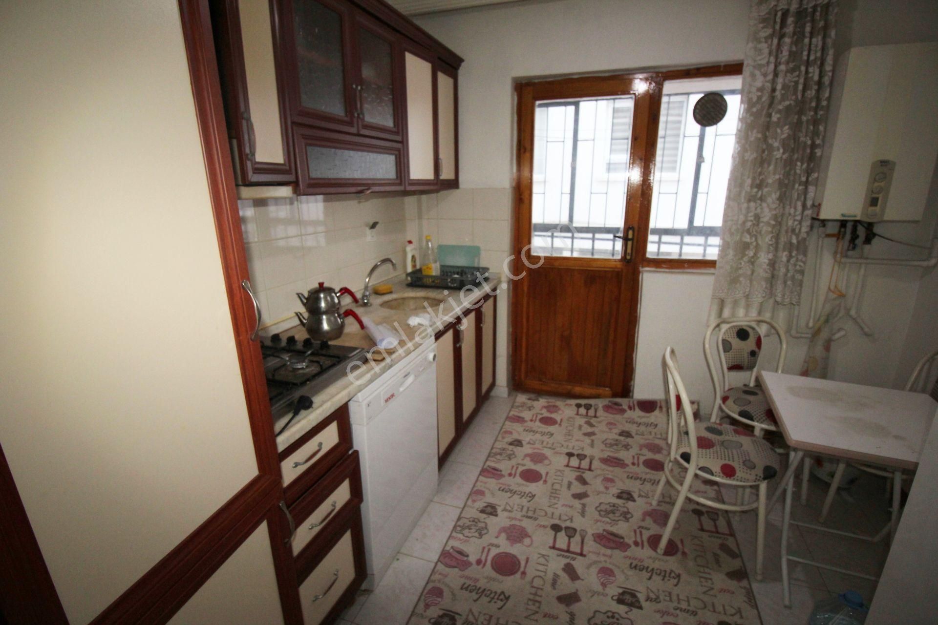 Krc'den Tıp Fakültesi Caddesi Yanı Eşyalı 2+1 Kiralık Daire - Görsel 3