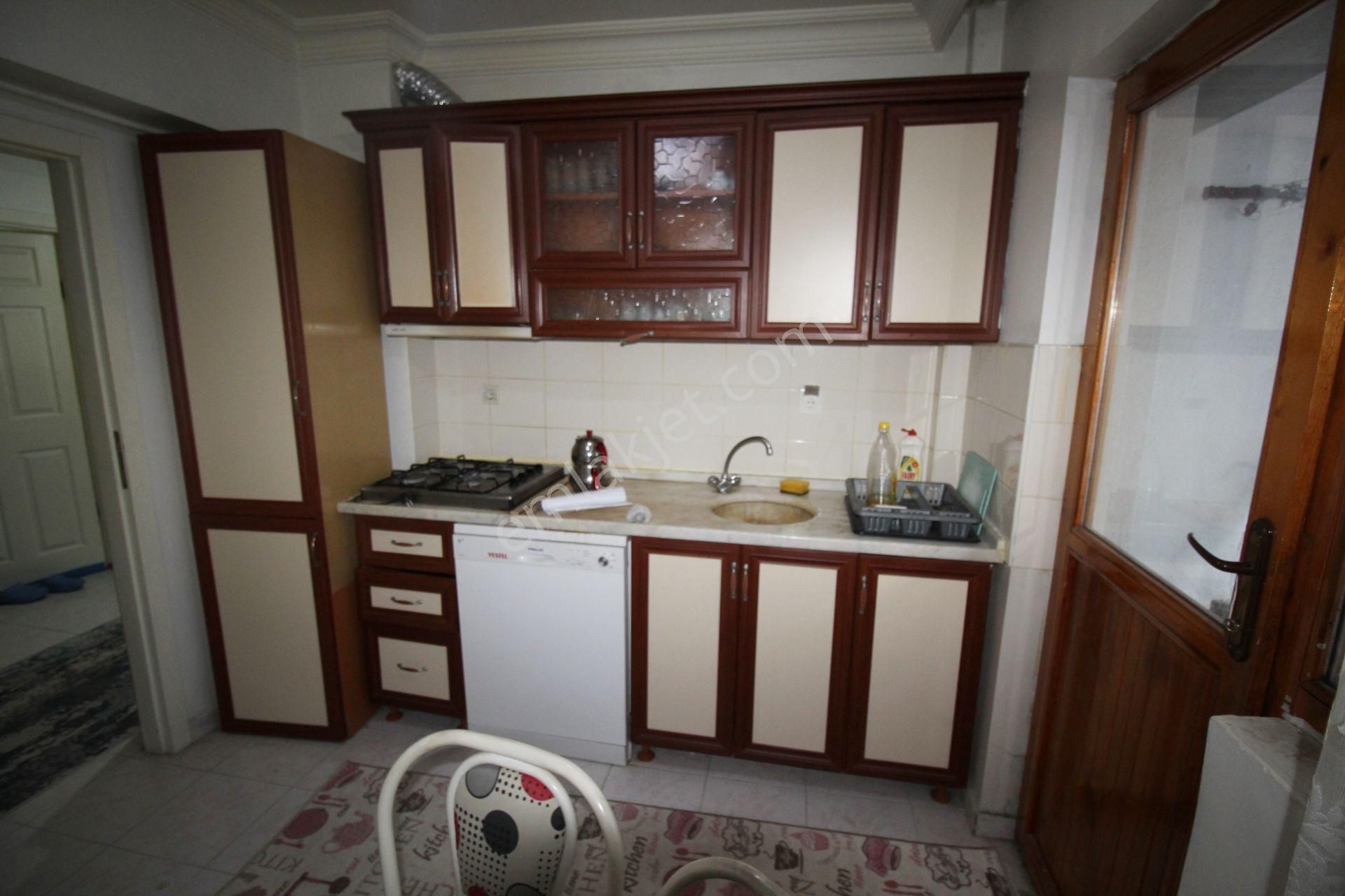 Krc'den Tıp Fakültesi Caddesi Yanı Eşyalı 2+1 Kiralık Daire - Görsel 4