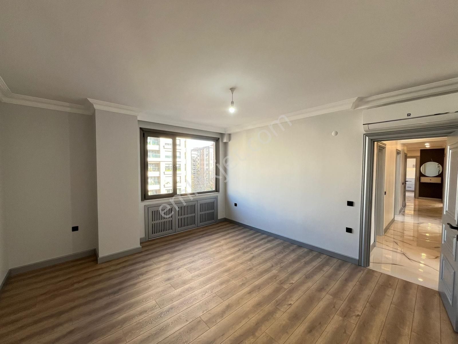 Utkudan Göztepede Bağdata Yakın İçi Full Yapılı Satılık 4+1daire - Görsel 28