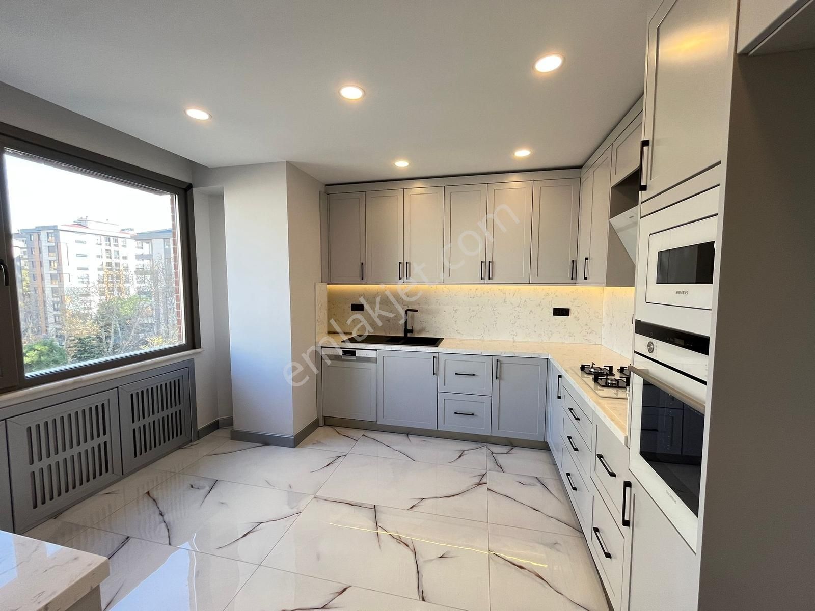 Utkudan Göztepede Bağdata Yakın İçi Full Yapılı Satılık 4+1daire - Görsel 8