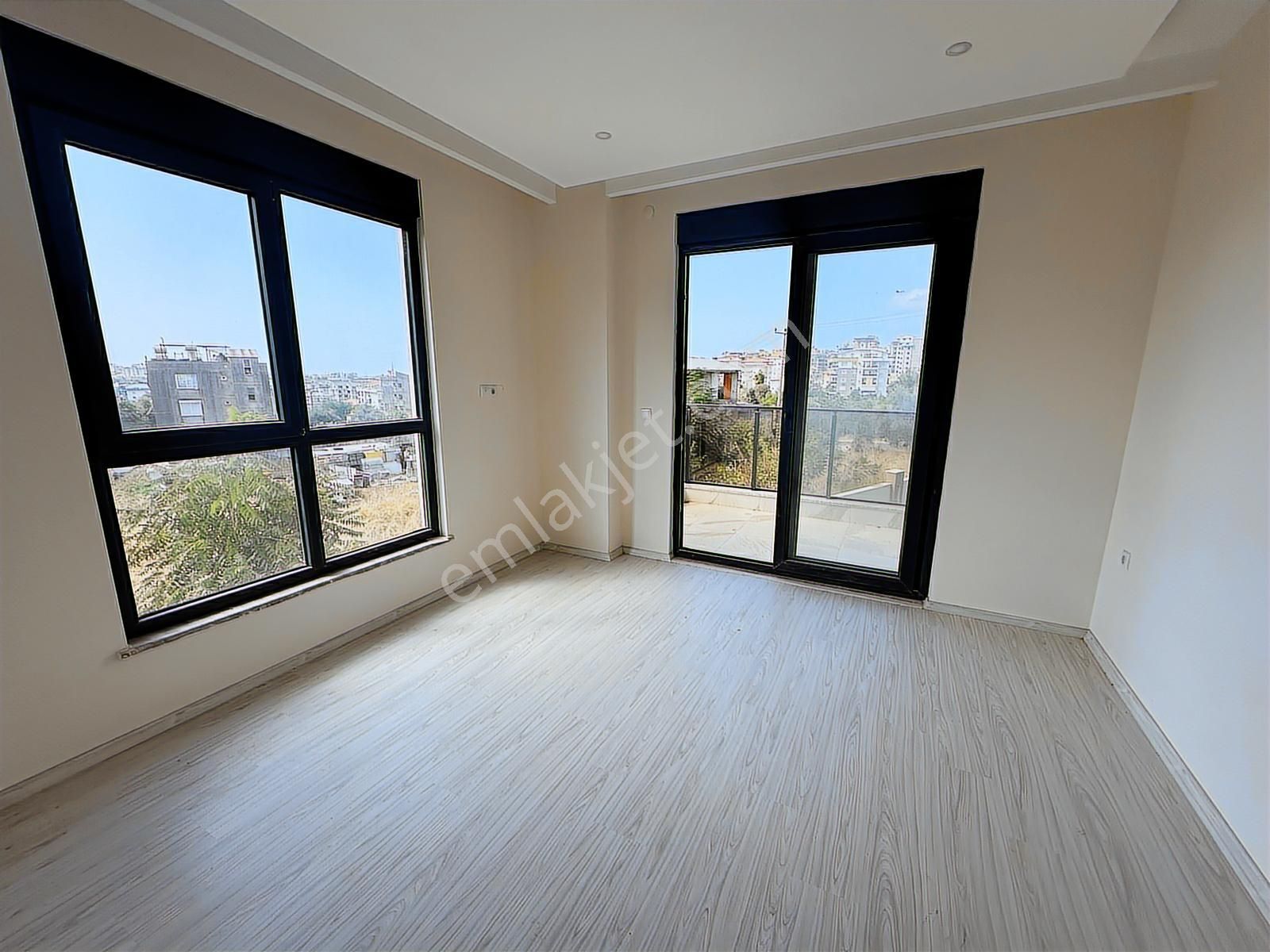 2+1 Sıfır Bahçe Dubleks Alanya Oba Kandemir Sitesi - Görsel 3