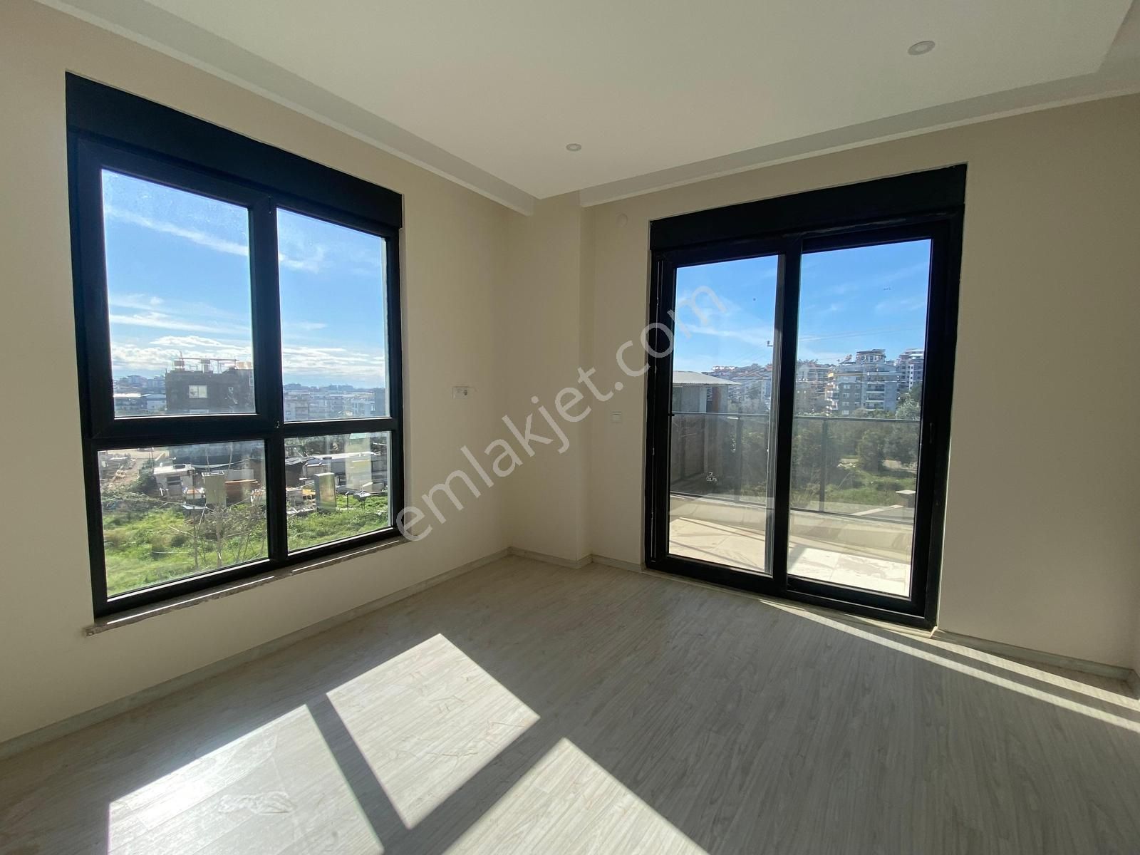 2+1 Sıfır Bahçe Dubleks Alanya Oba Kandemir Sitesi - Görsel 14